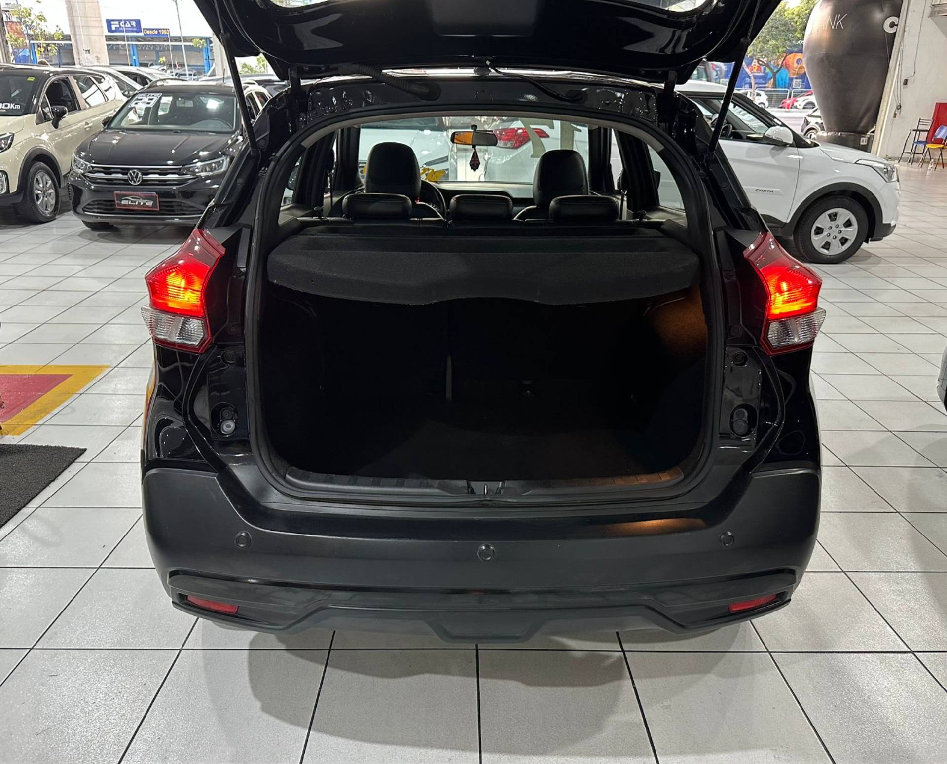 NISSAN KICKS