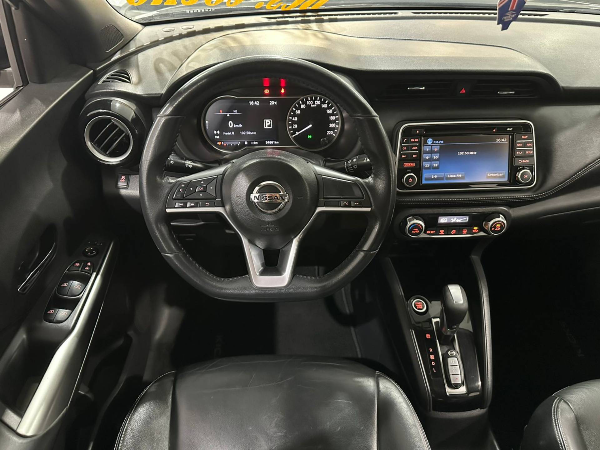NISSAN KICKS