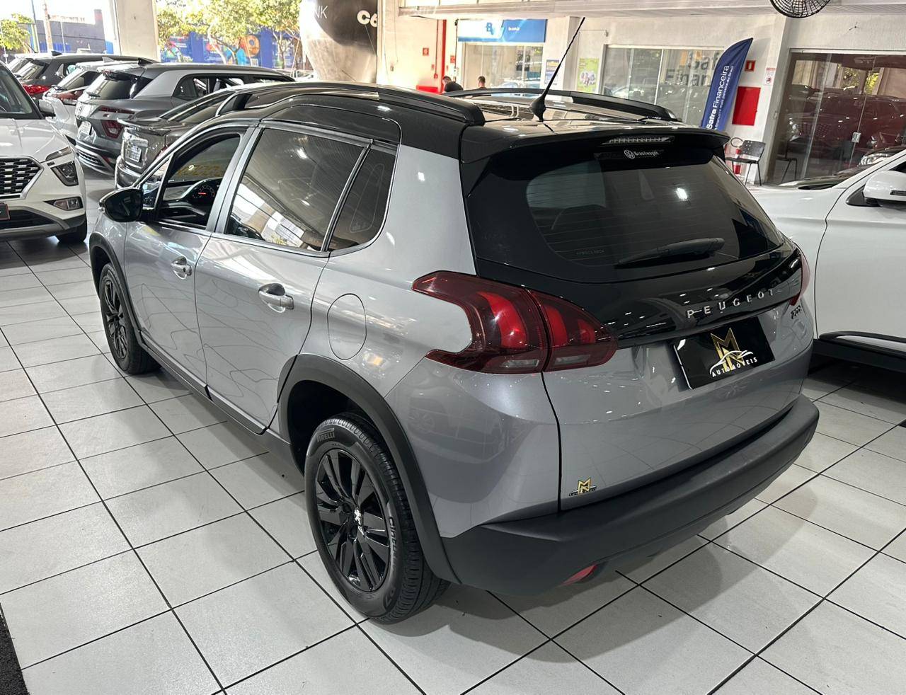 PEUGEOT 2008