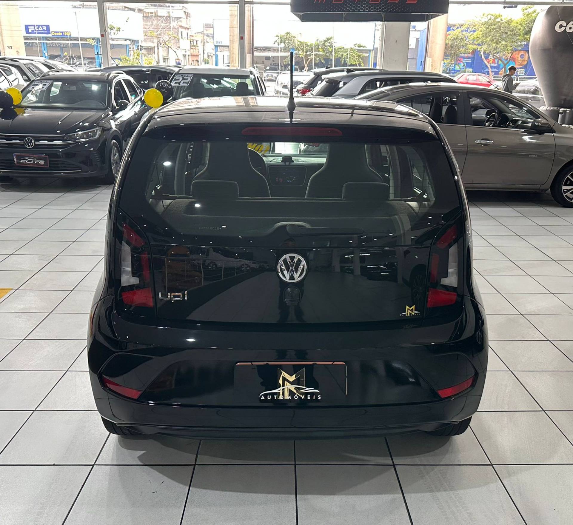 VOLKSWAGEN UP