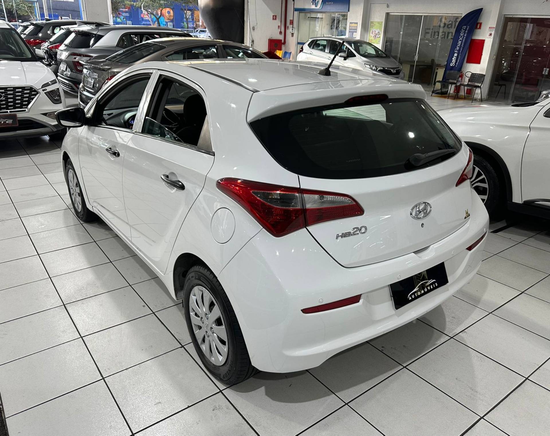 HYUNDAI HB20