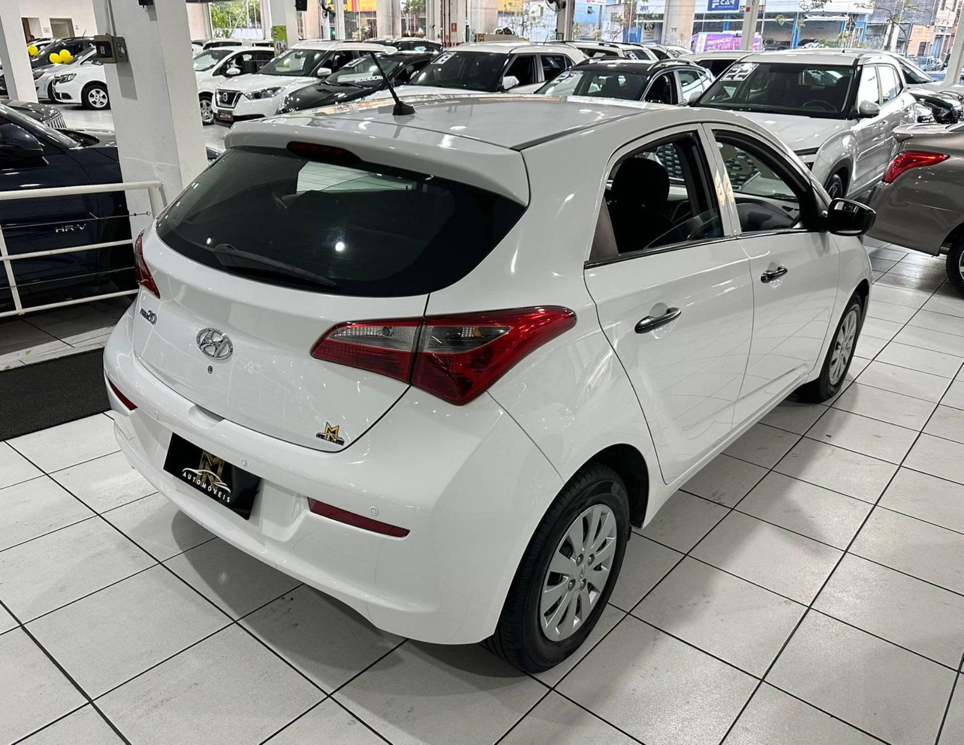 HYUNDAI HB20