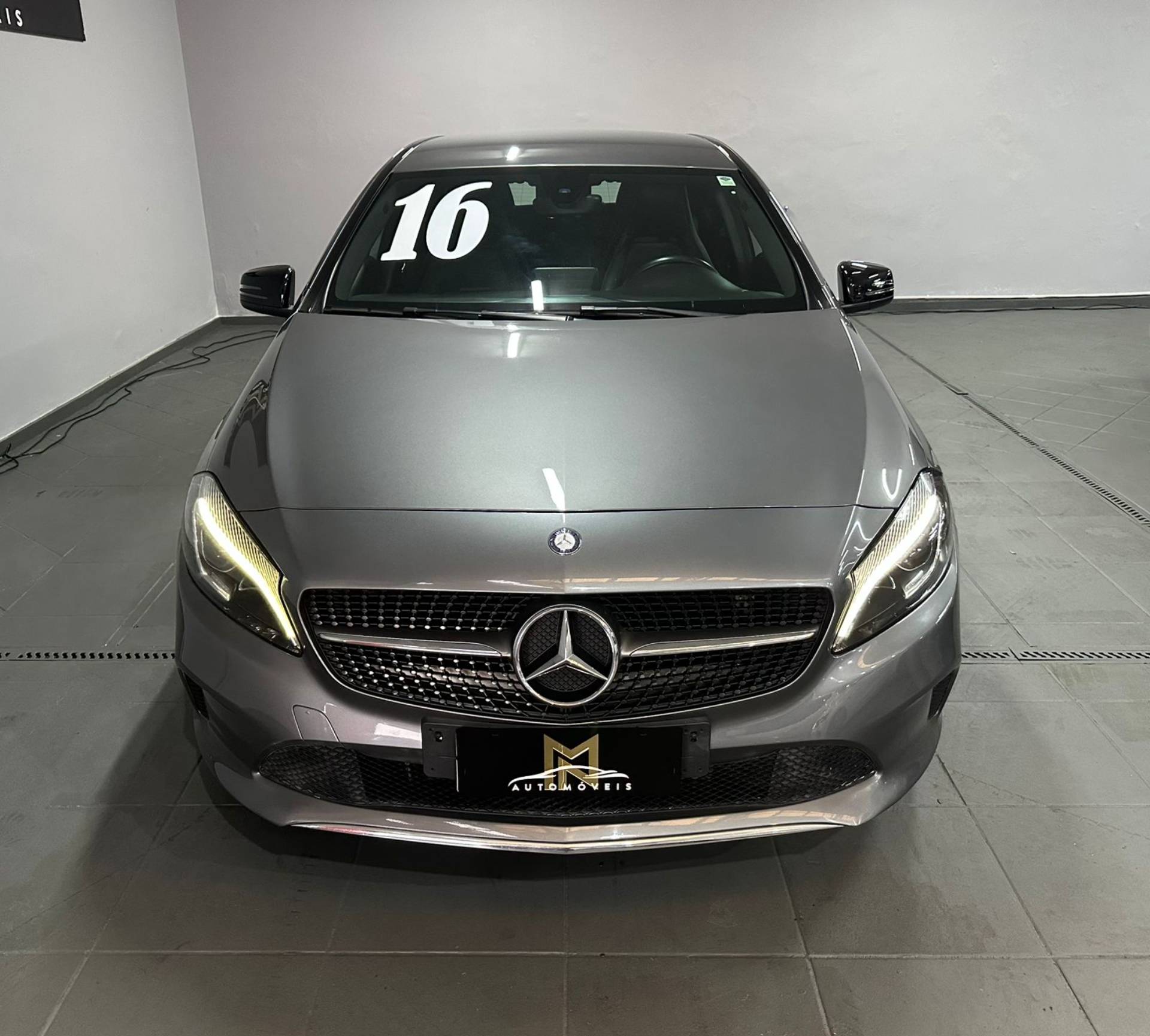 MERCEDES-BENZ A 200