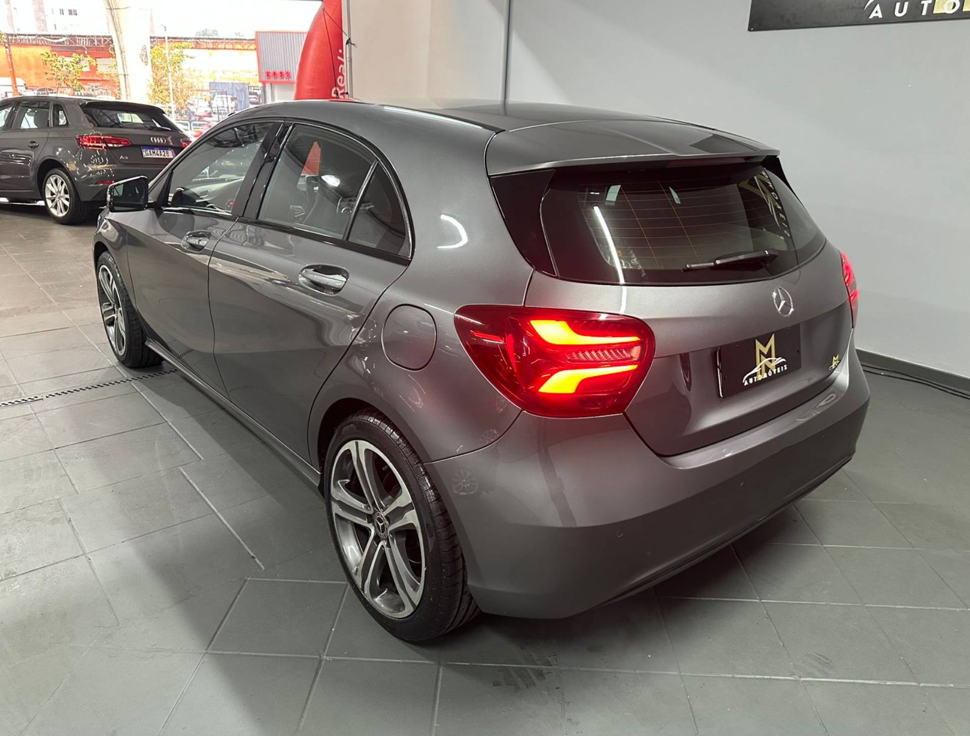 MERCEDES-BENZ A 200