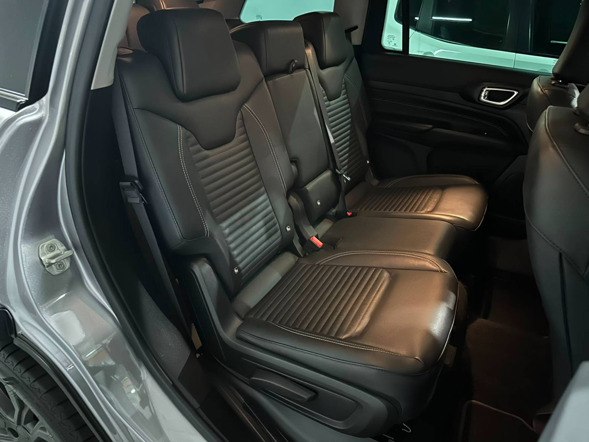 JEEP COMMANDER