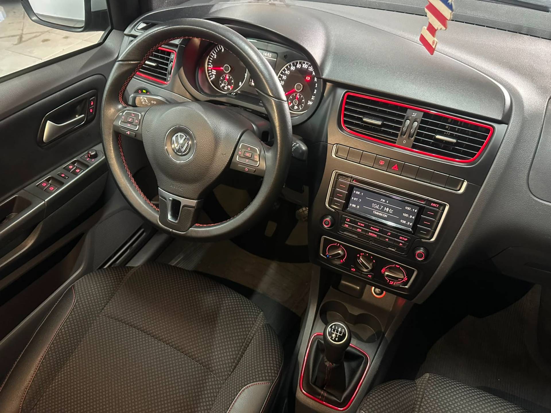 VOLKSWAGEN FOX