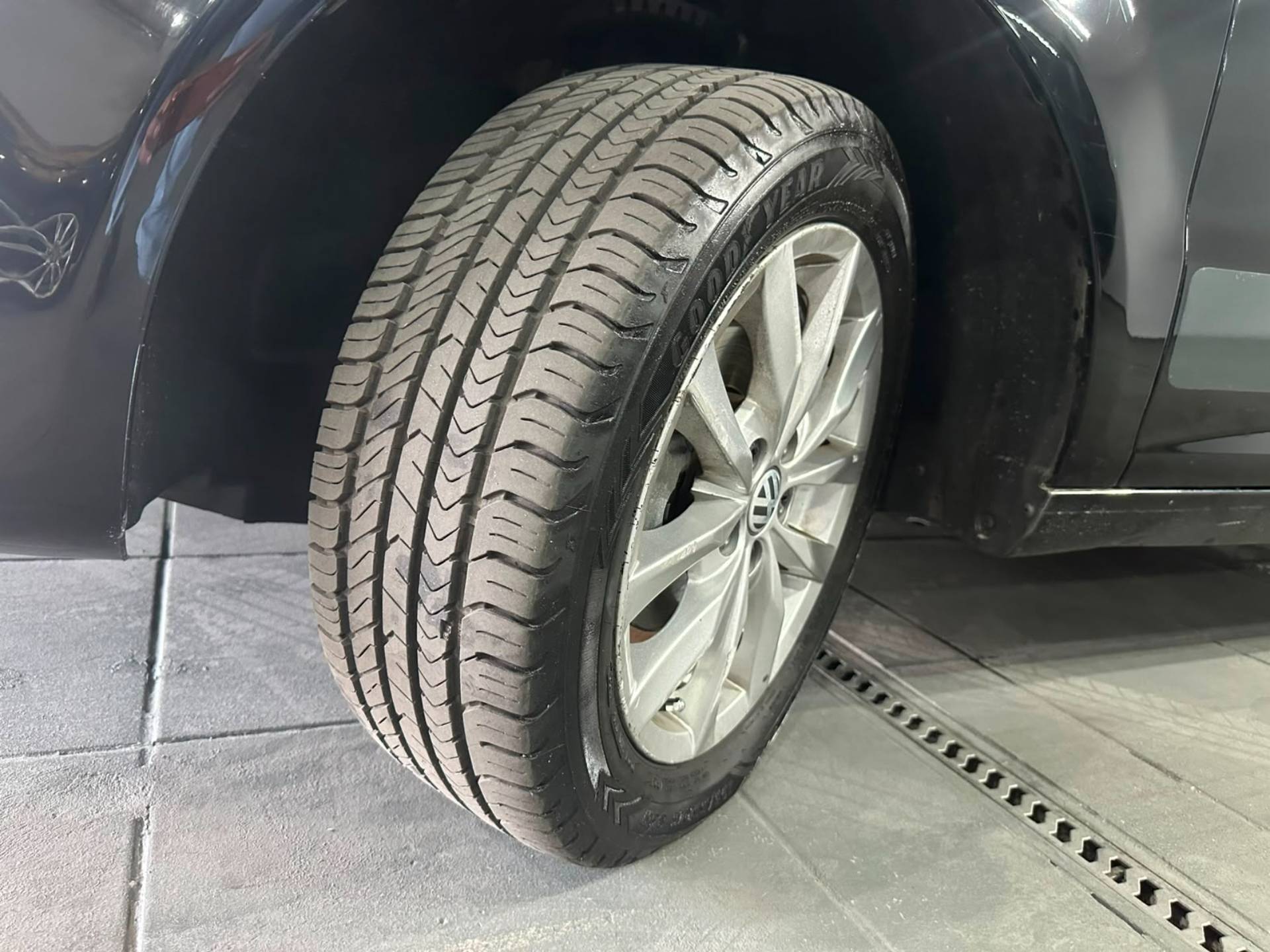 VOLKSWAGEN FOX