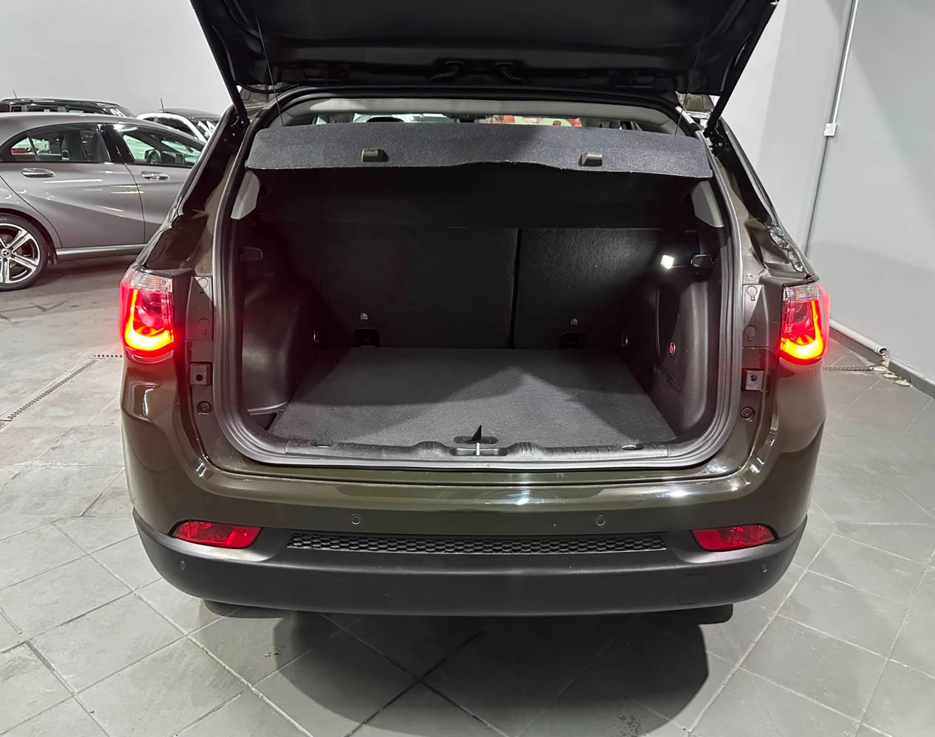 JEEP COMPASS