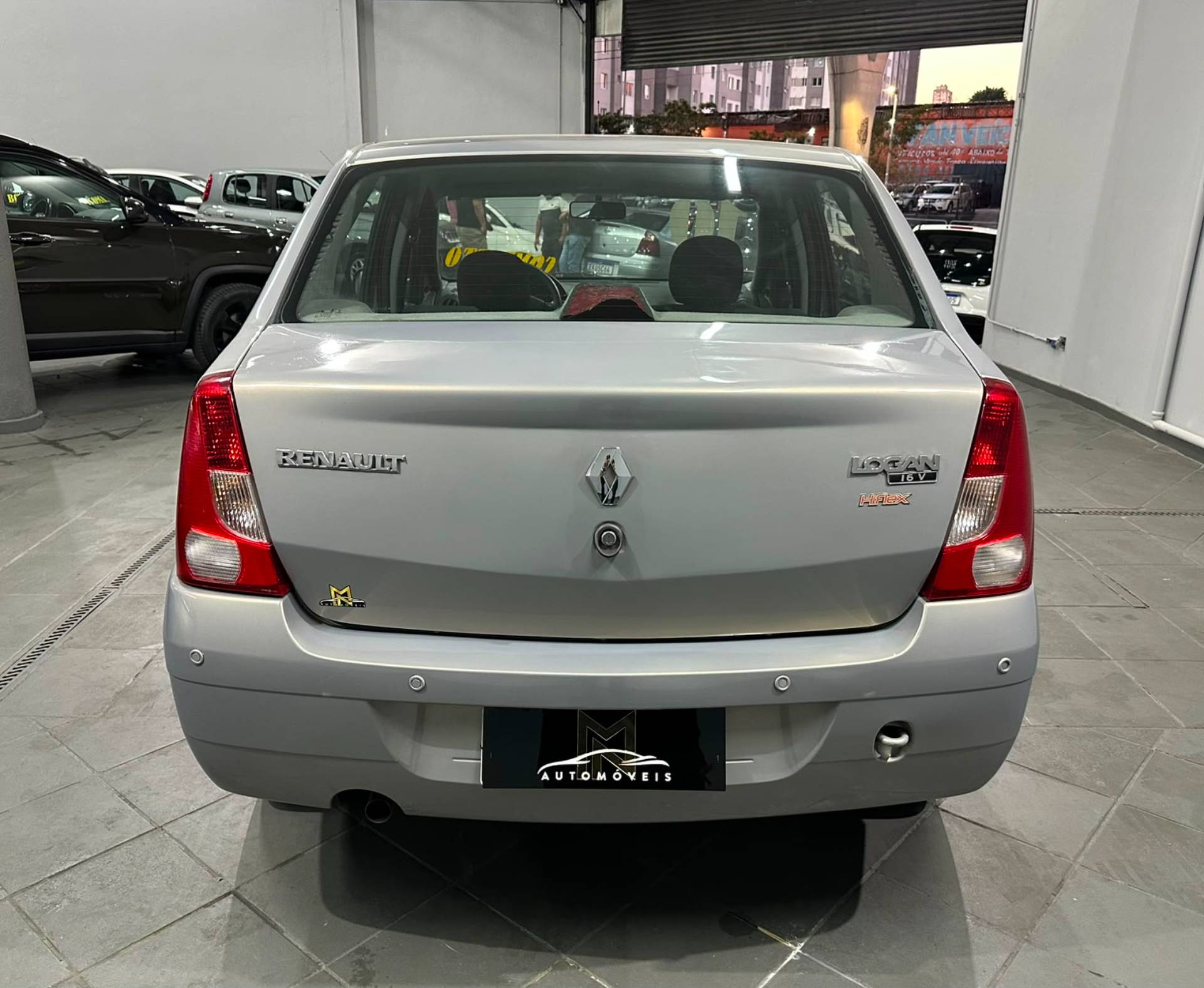 RENAULT LOGAN