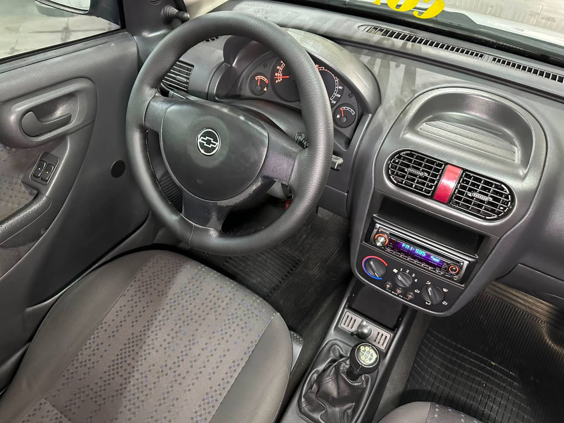 CHEVROLET CORSA