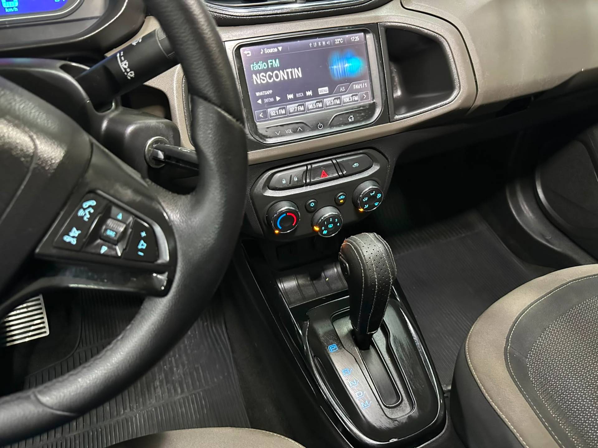CHEVROLET PRISMA
