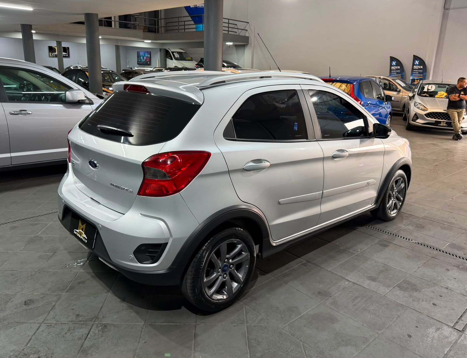 FORD KA