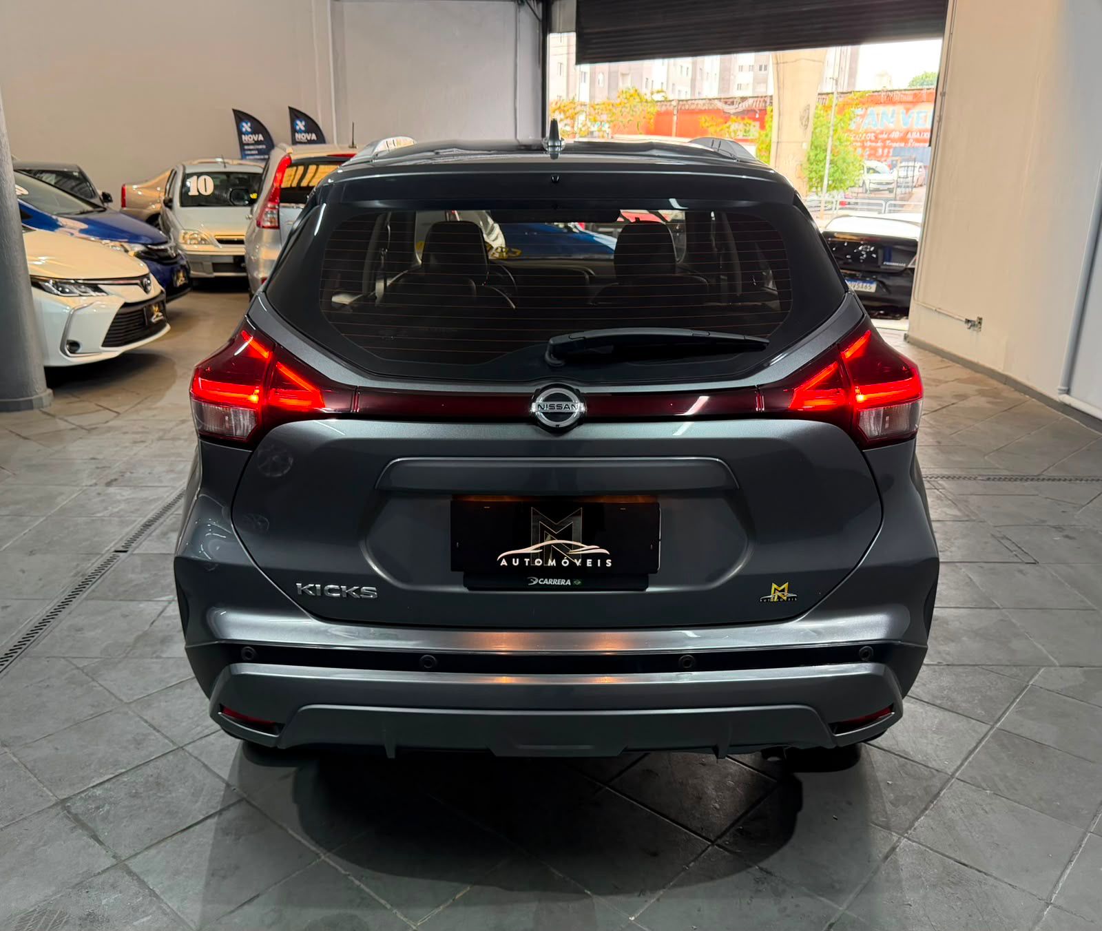 NISSAN KICKS