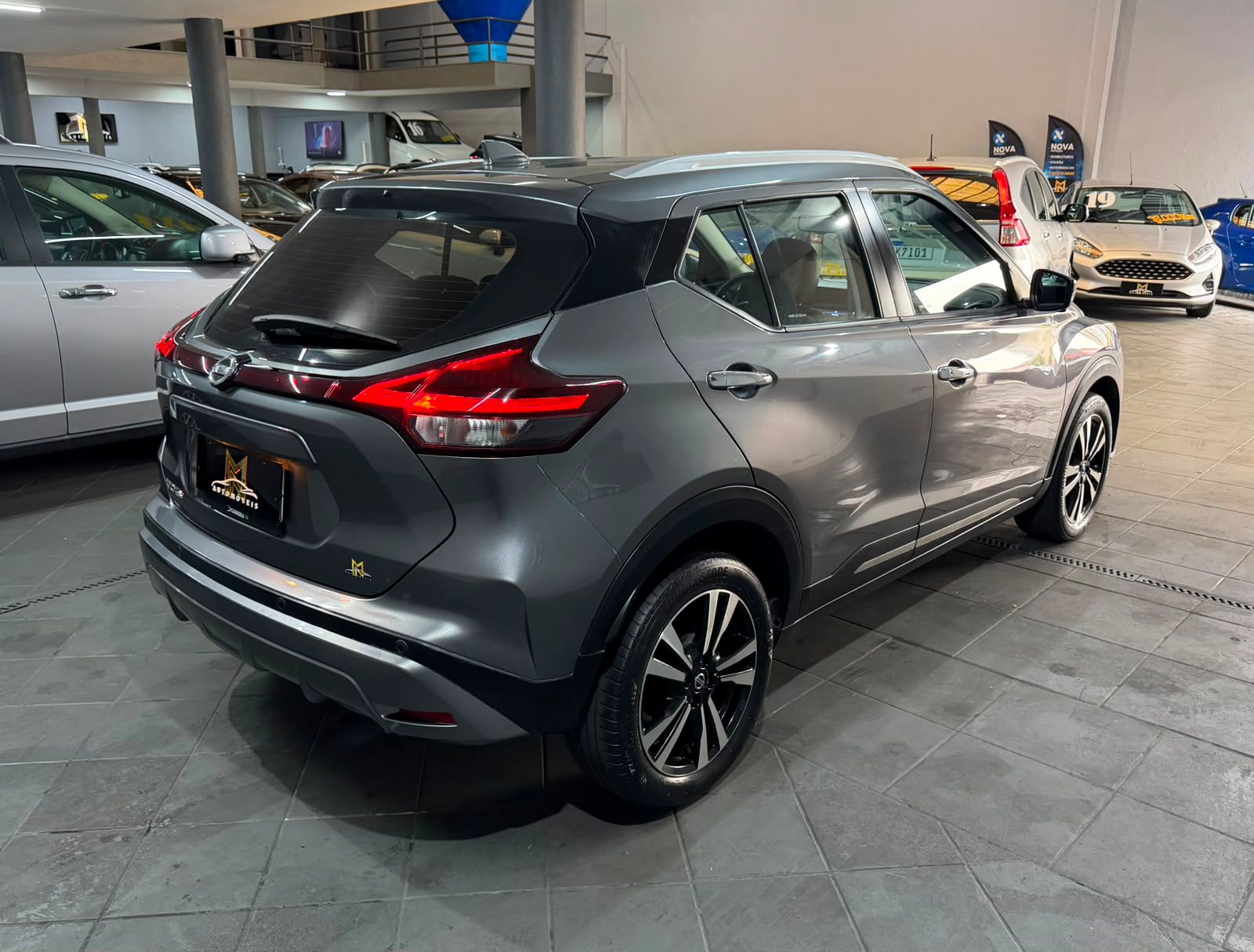 NISSAN KICKS
