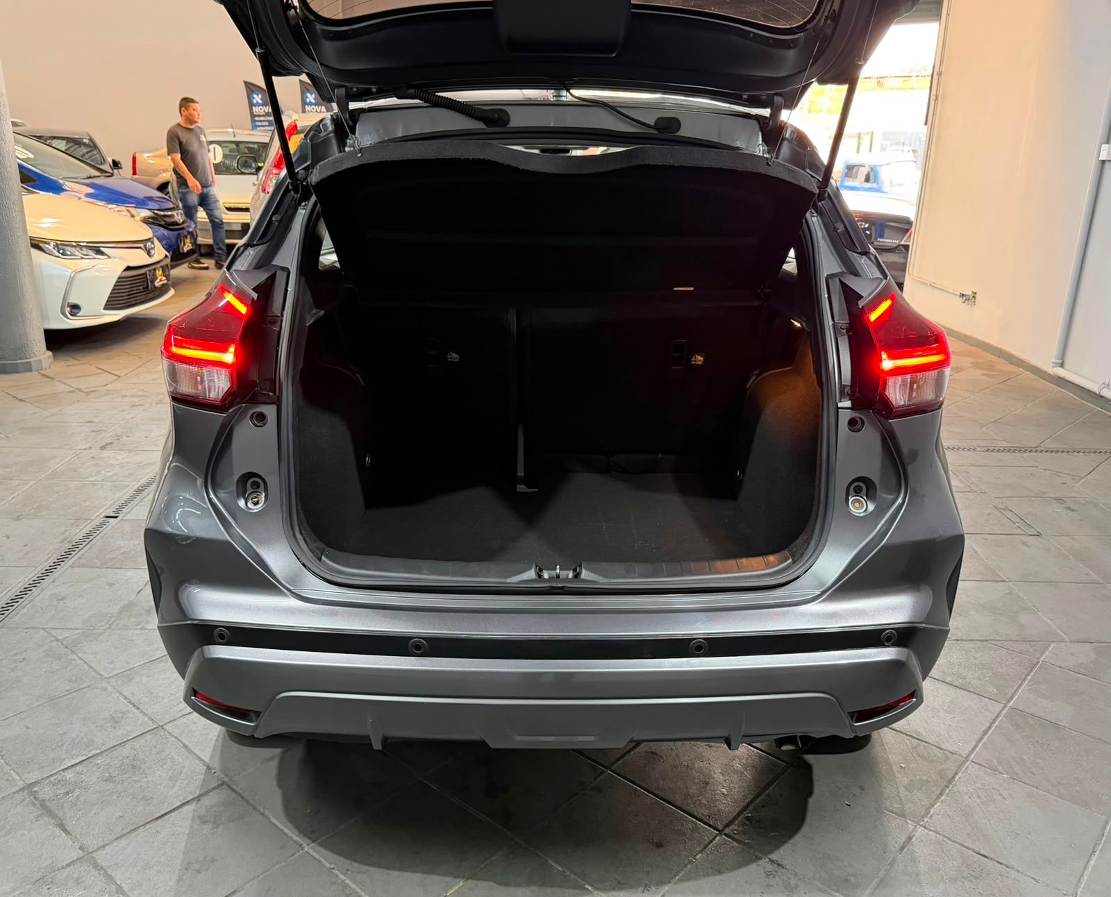 NISSAN KICKS