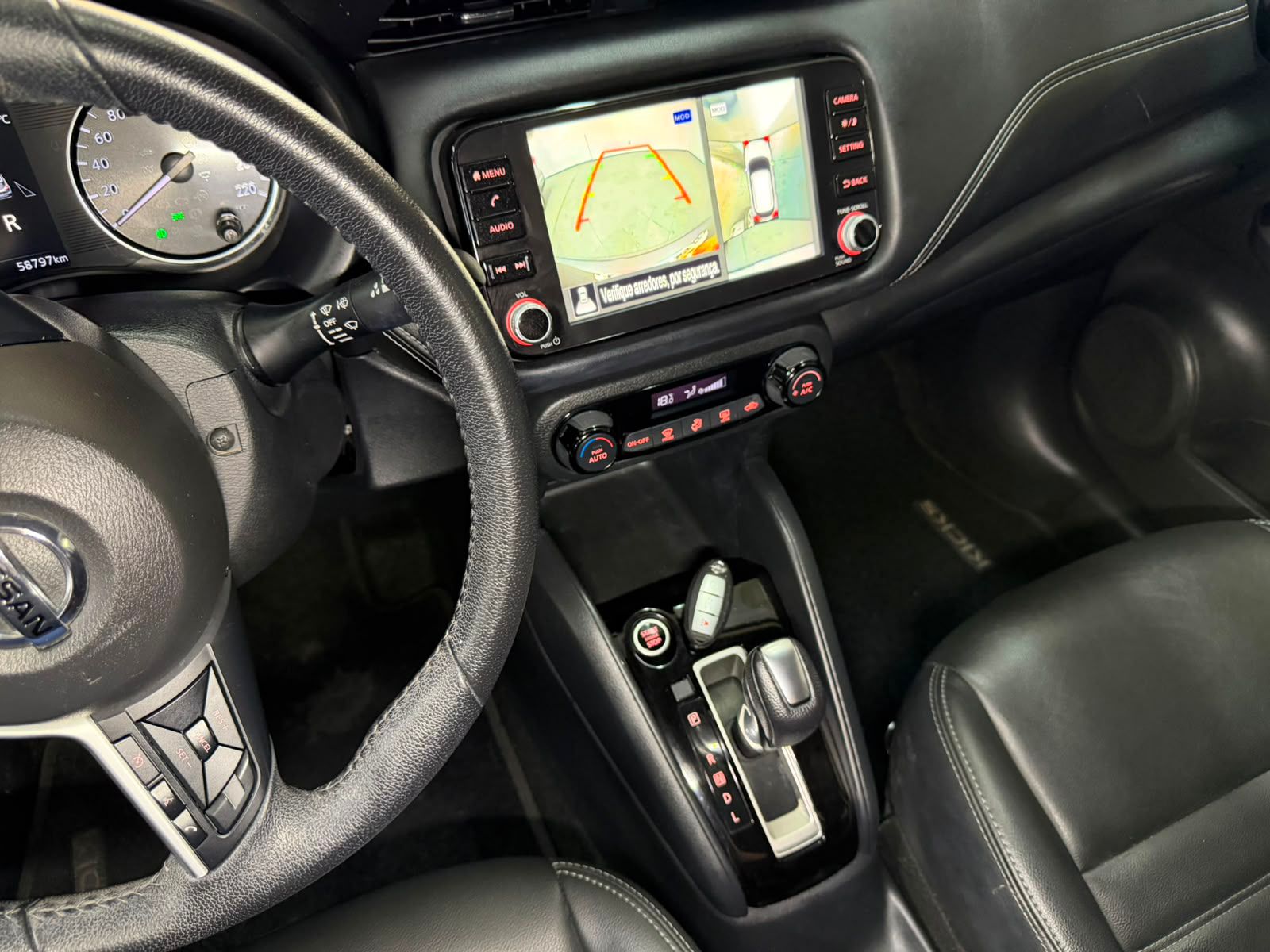 NISSAN KICKS