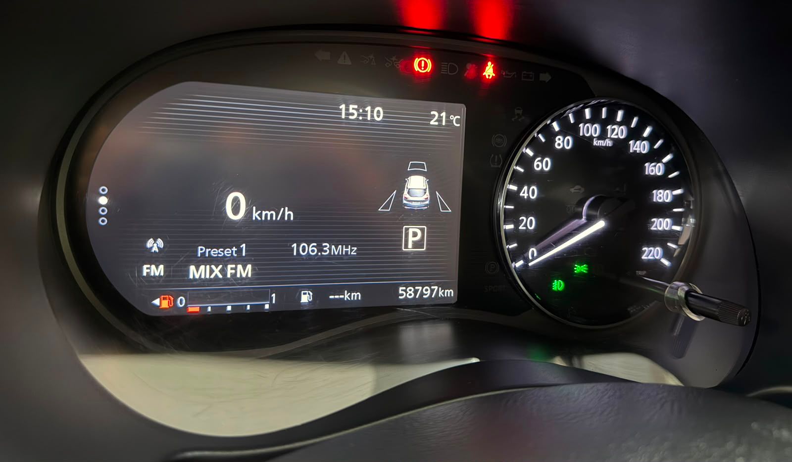 NISSAN KICKS