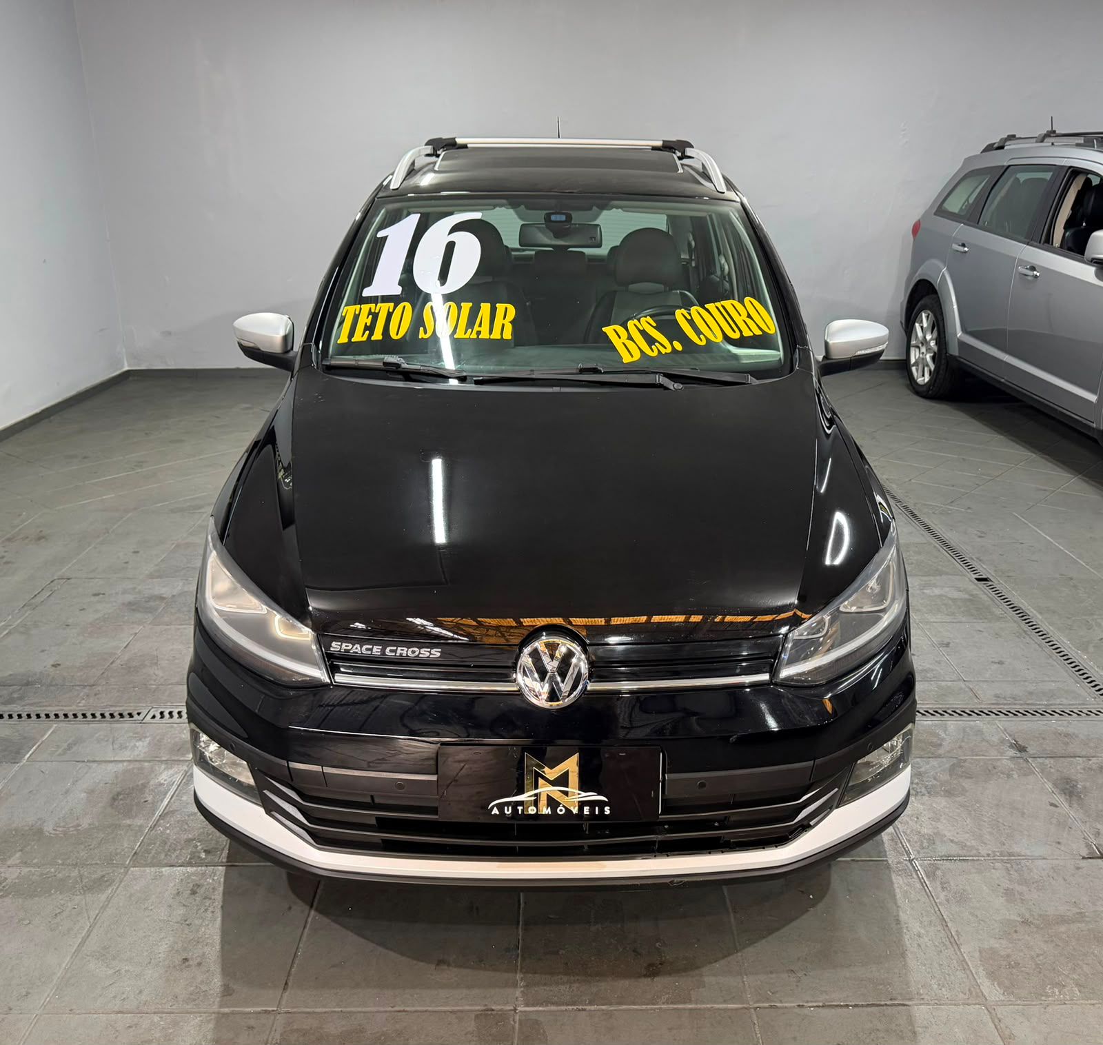 VOLKSWAGEN SPACE CROSS