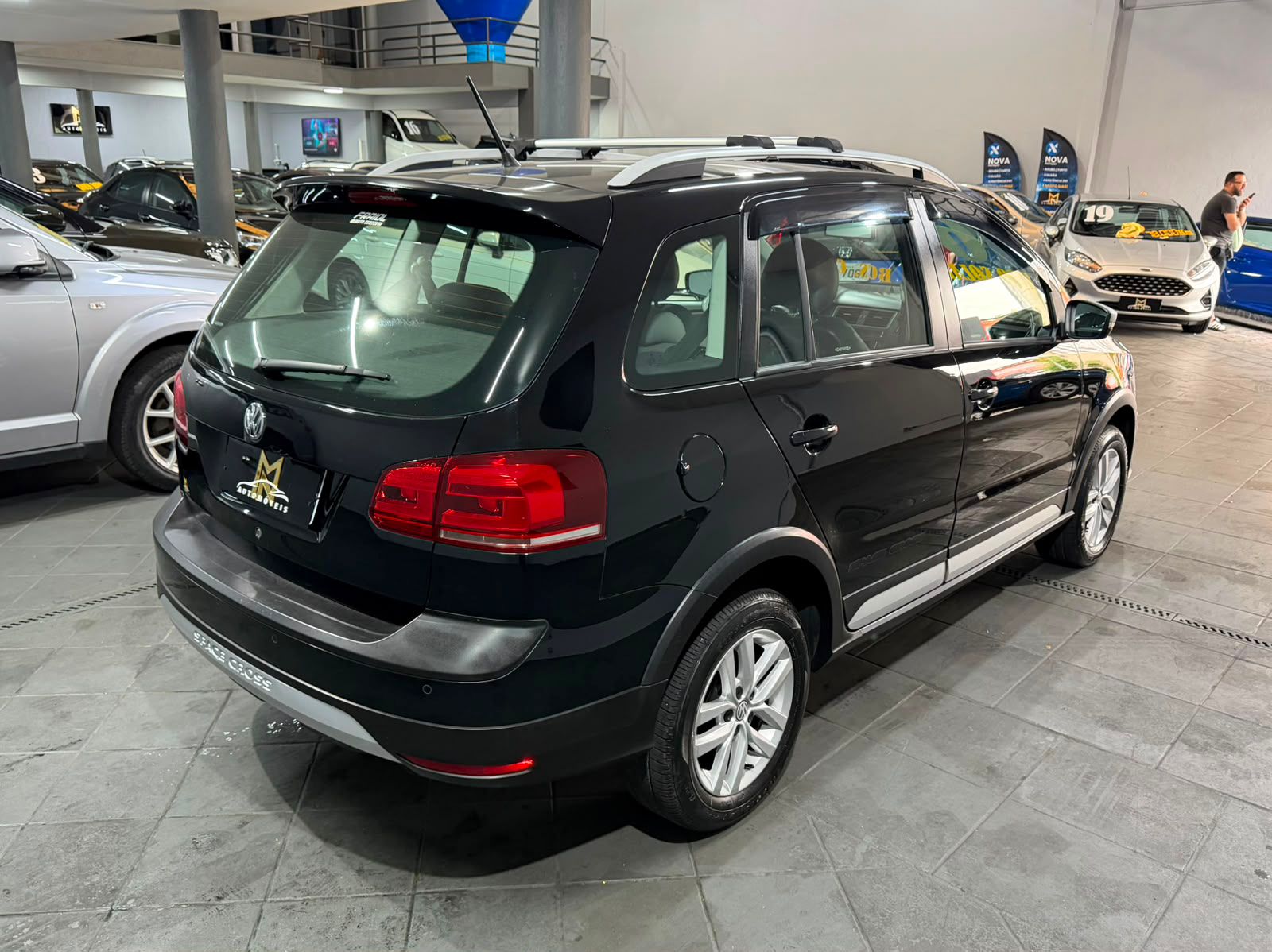 VOLKSWAGEN SPACE CROSS