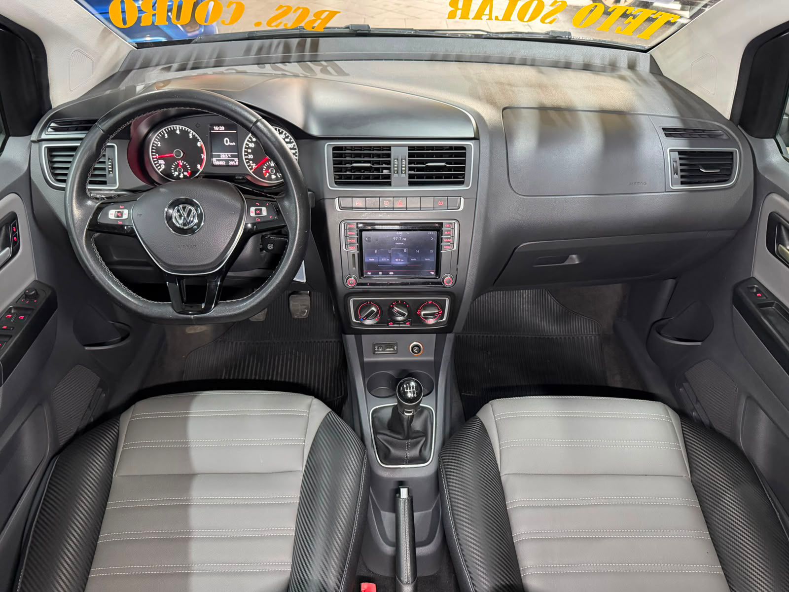 VOLKSWAGEN SPACE CROSS