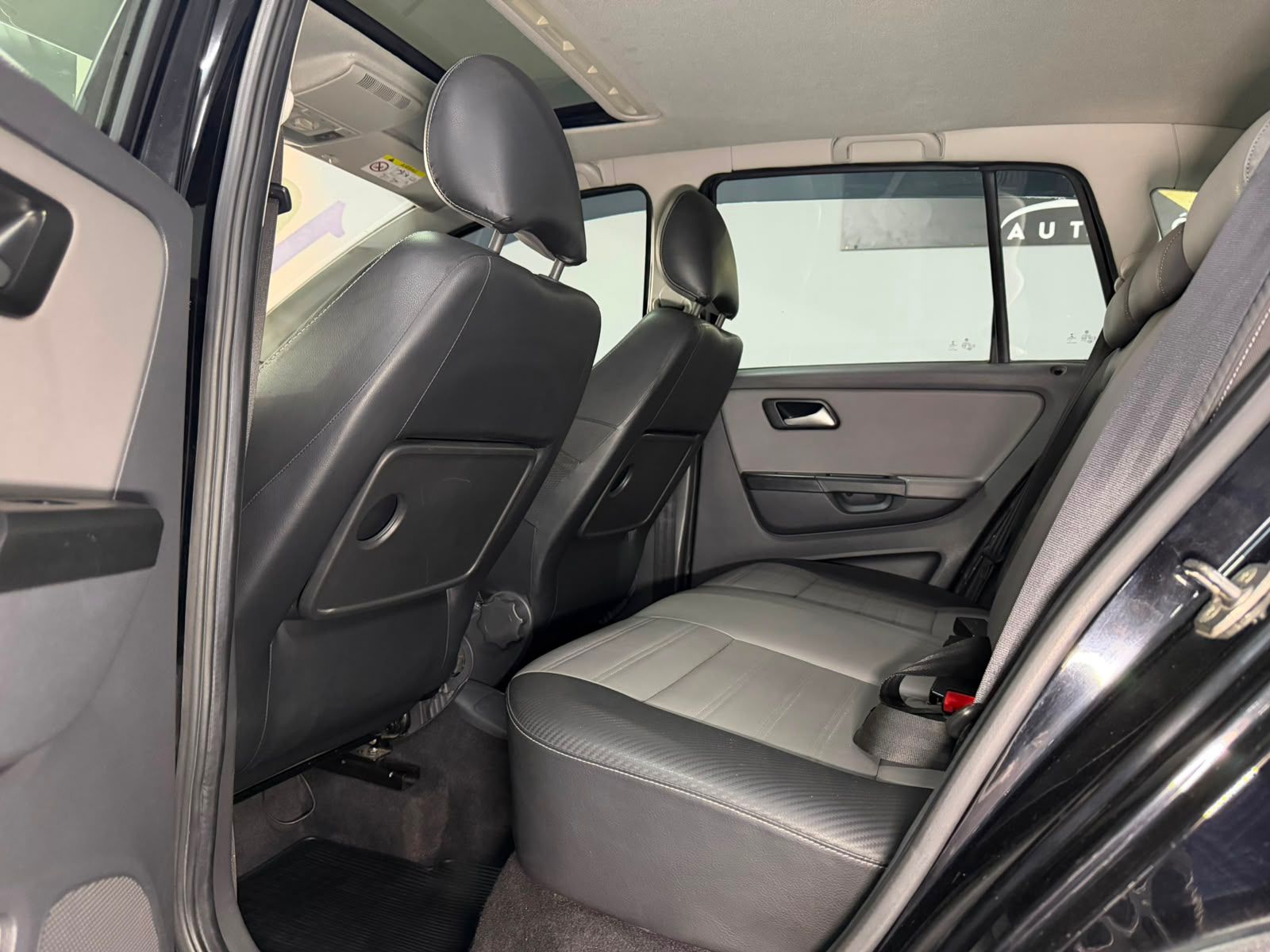 VOLKSWAGEN SPACE CROSS