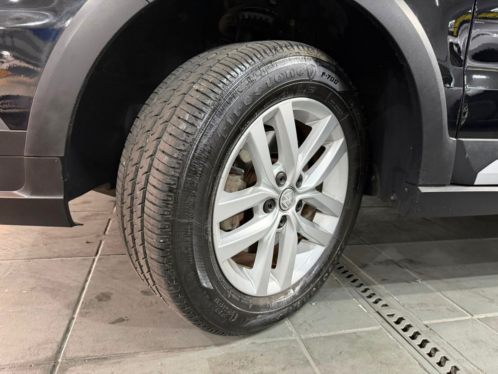 VOLKSWAGEN SPACE CROSS