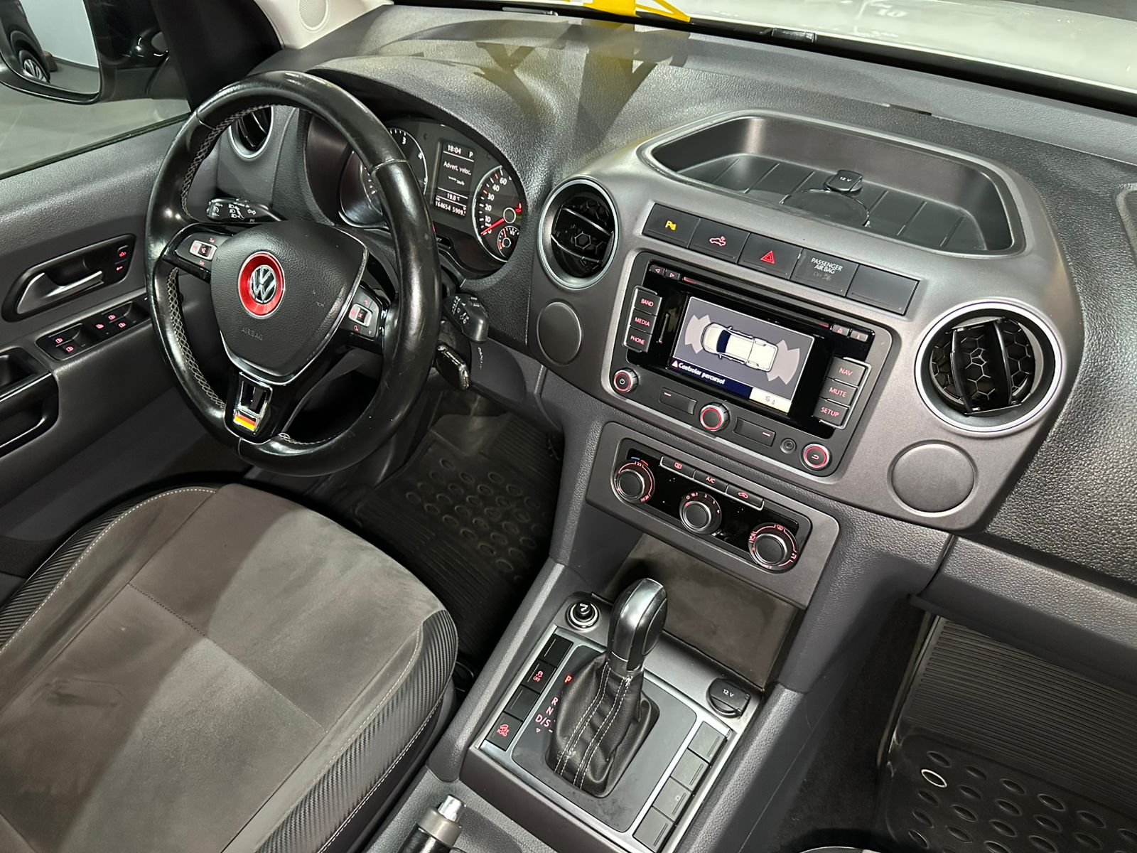 VOLKSWAGEN AMAROK