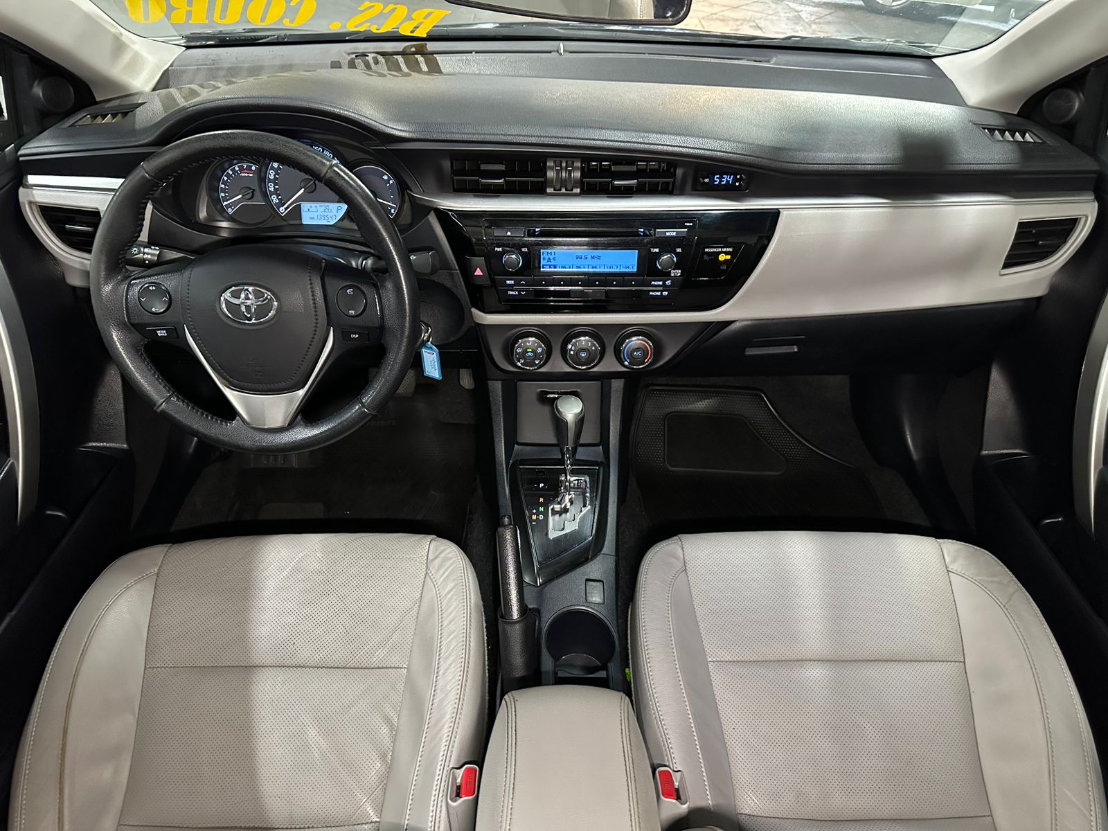 TOYOTA COROLLA