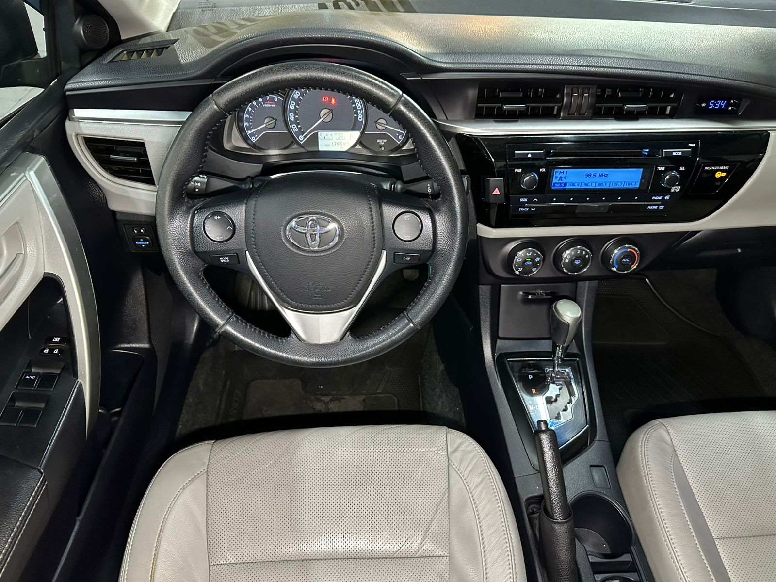 TOYOTA COROLLA