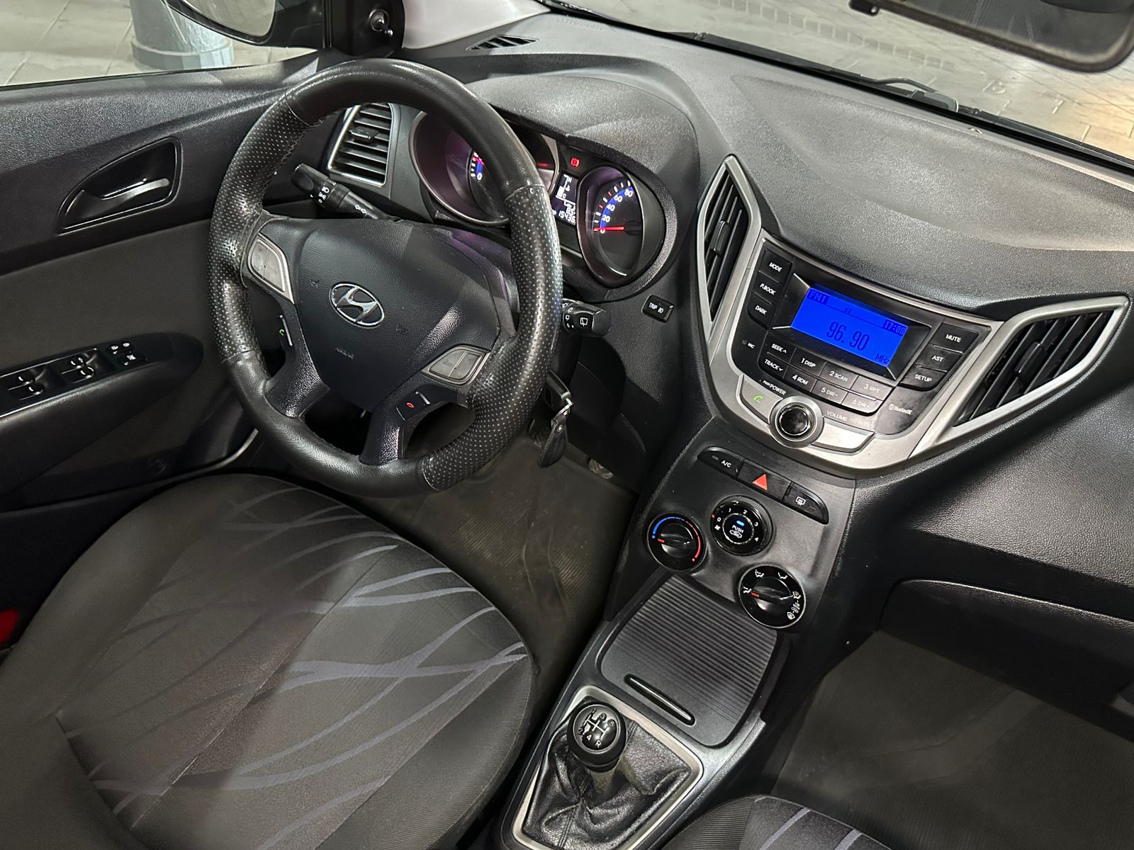 HYUNDAI HB20