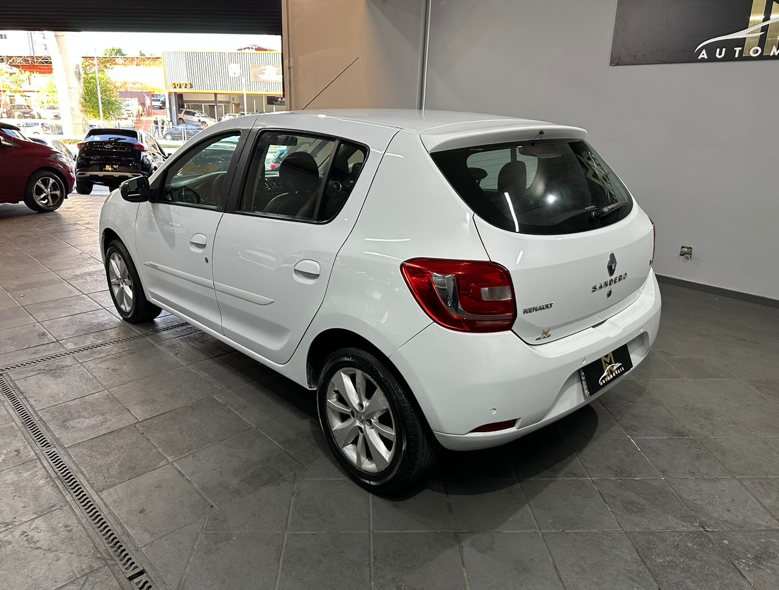 RENAULT SANDERO
