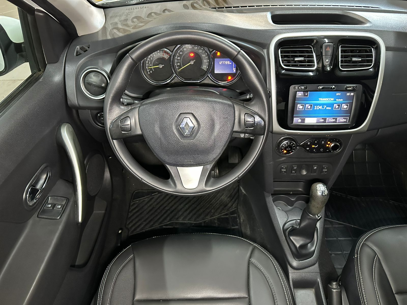RENAULT SANDERO