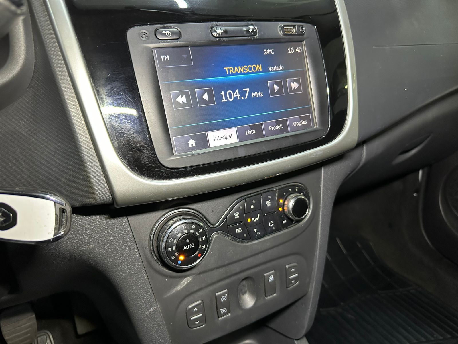 RENAULT SANDERO