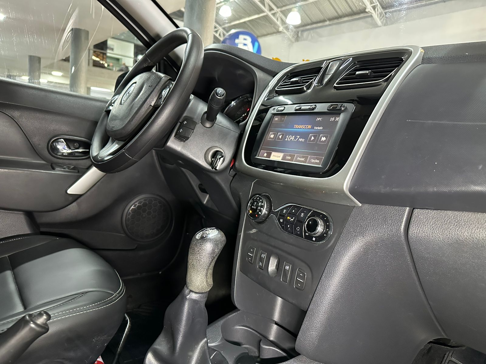 RENAULT SANDERO