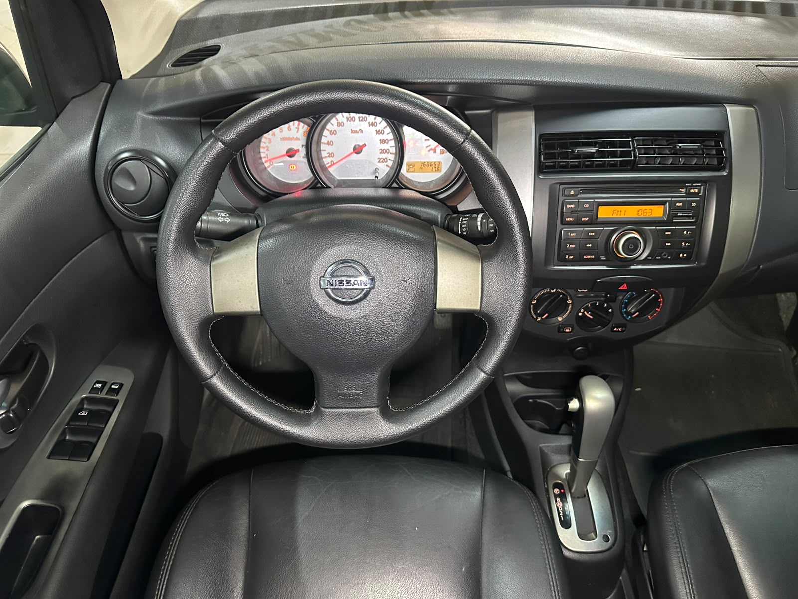 NISSAN LIVINA