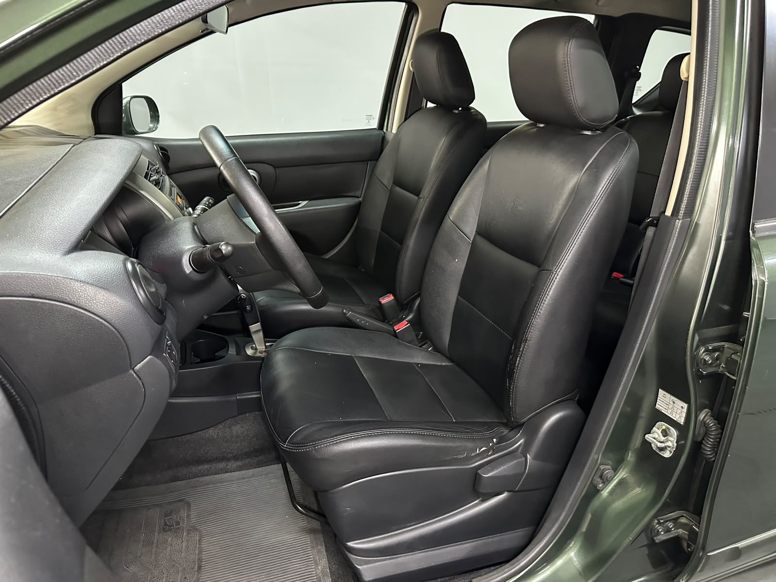 NISSAN LIVINA