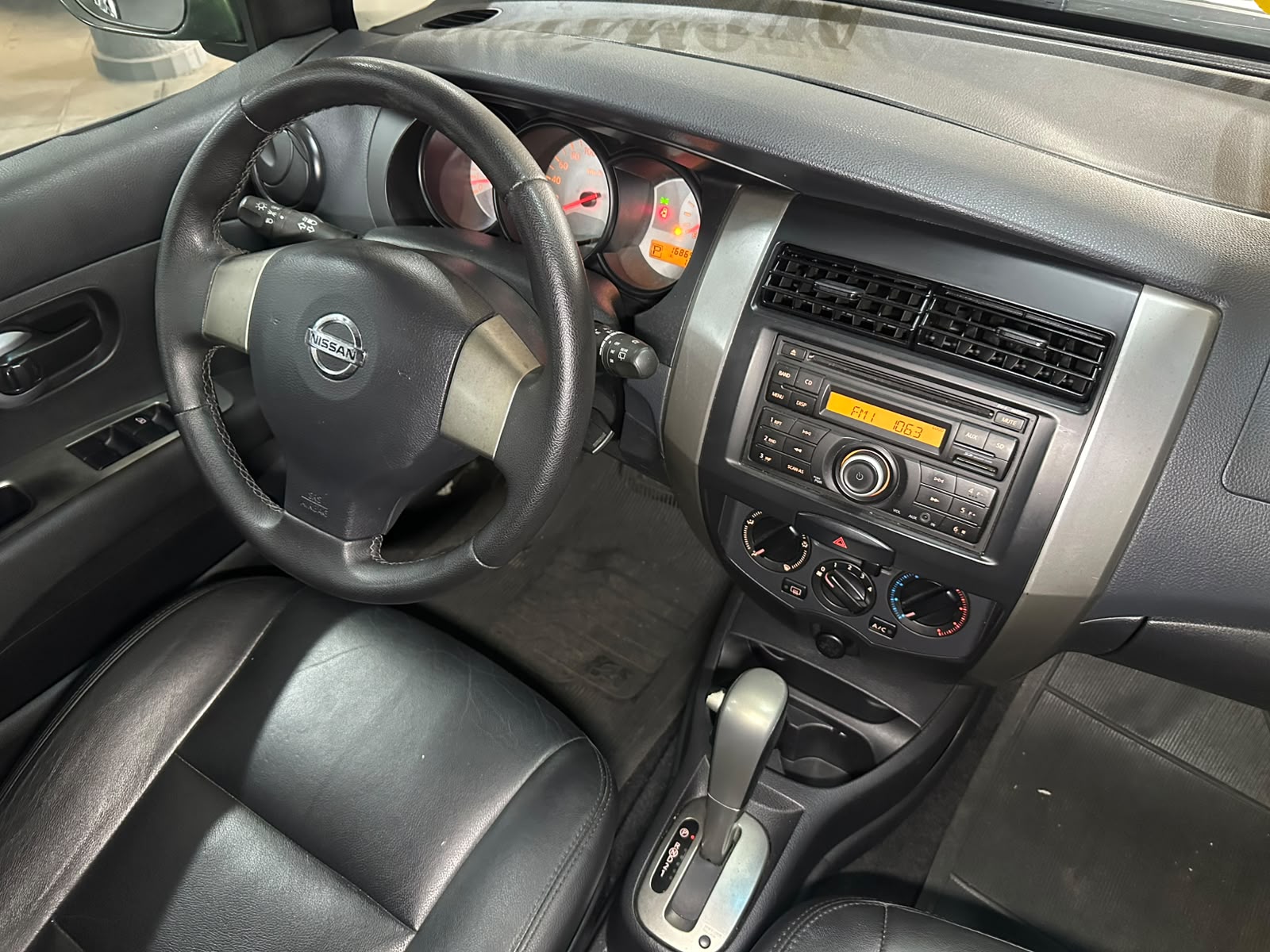 NISSAN LIVINA
