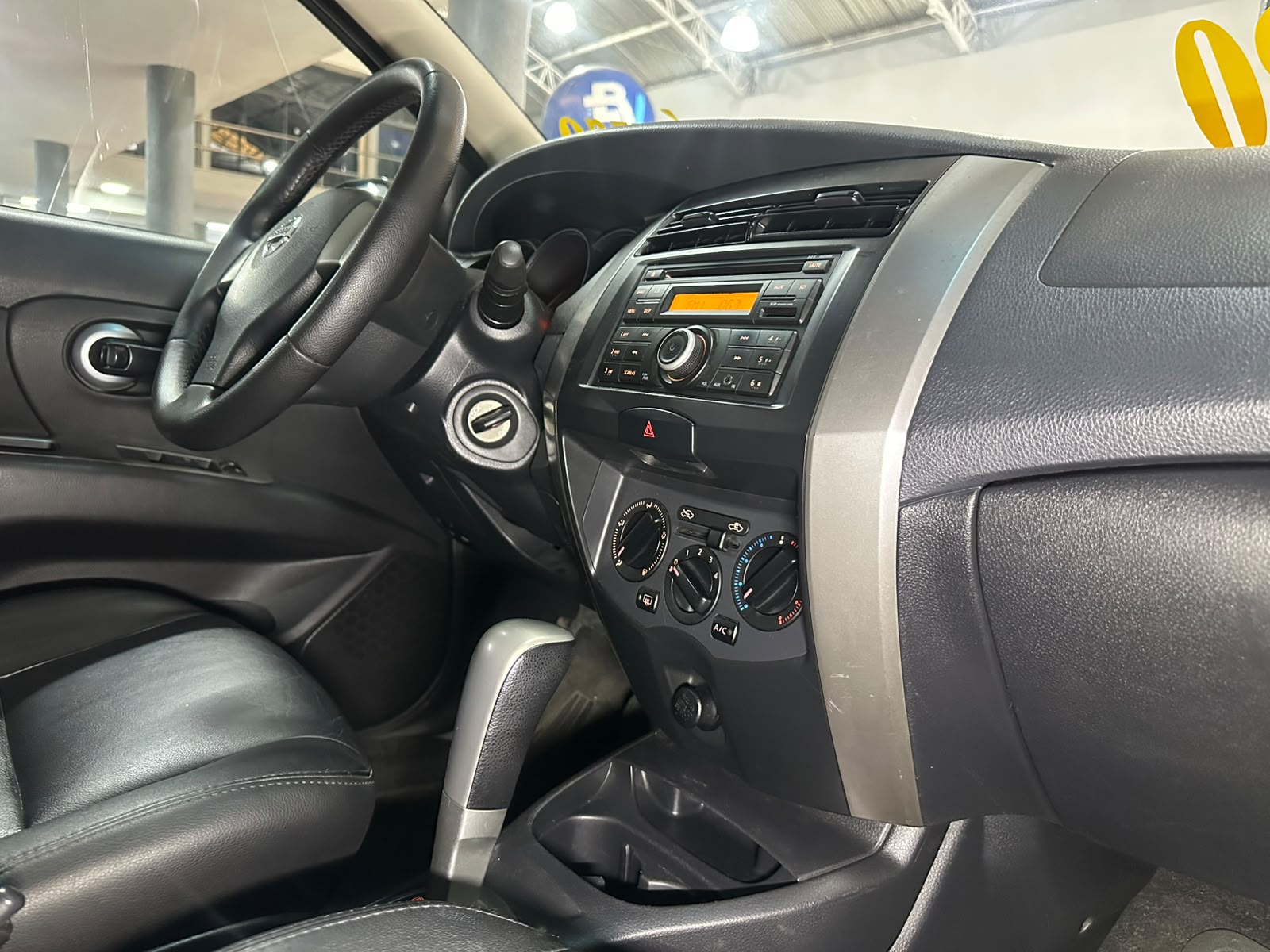 NISSAN LIVINA
