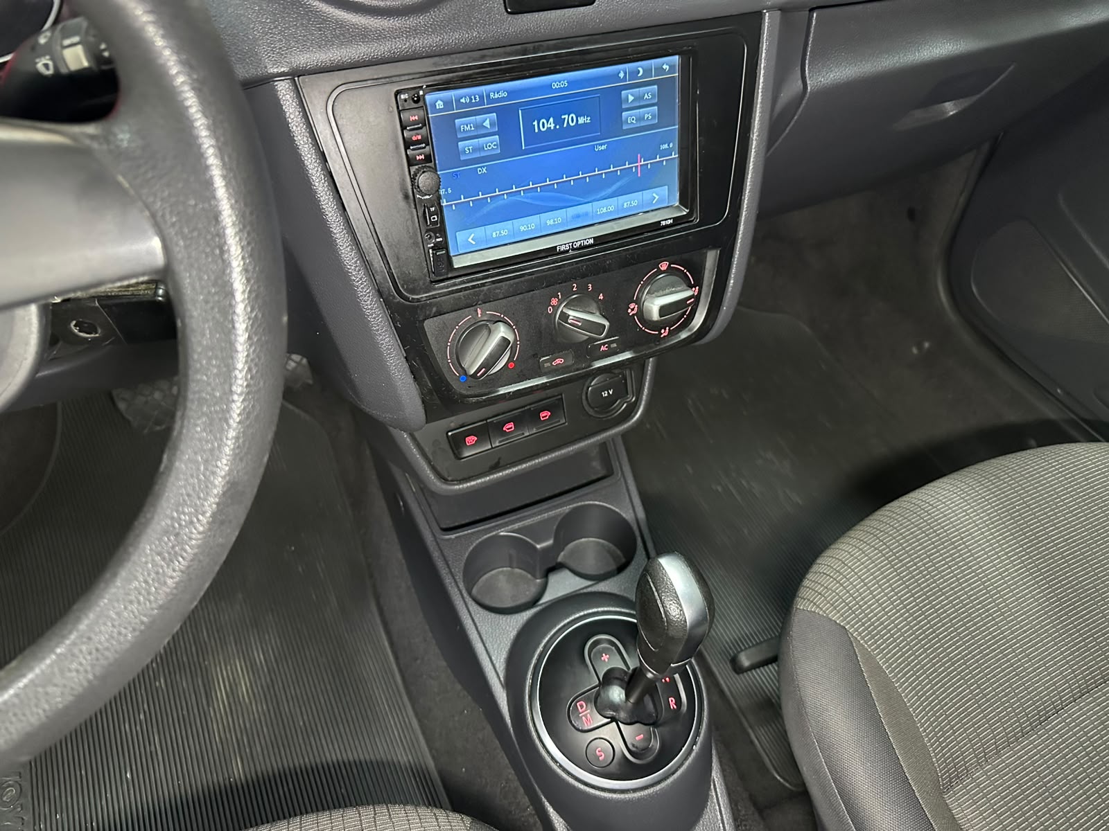 VOLKSWAGEN VOYAGE