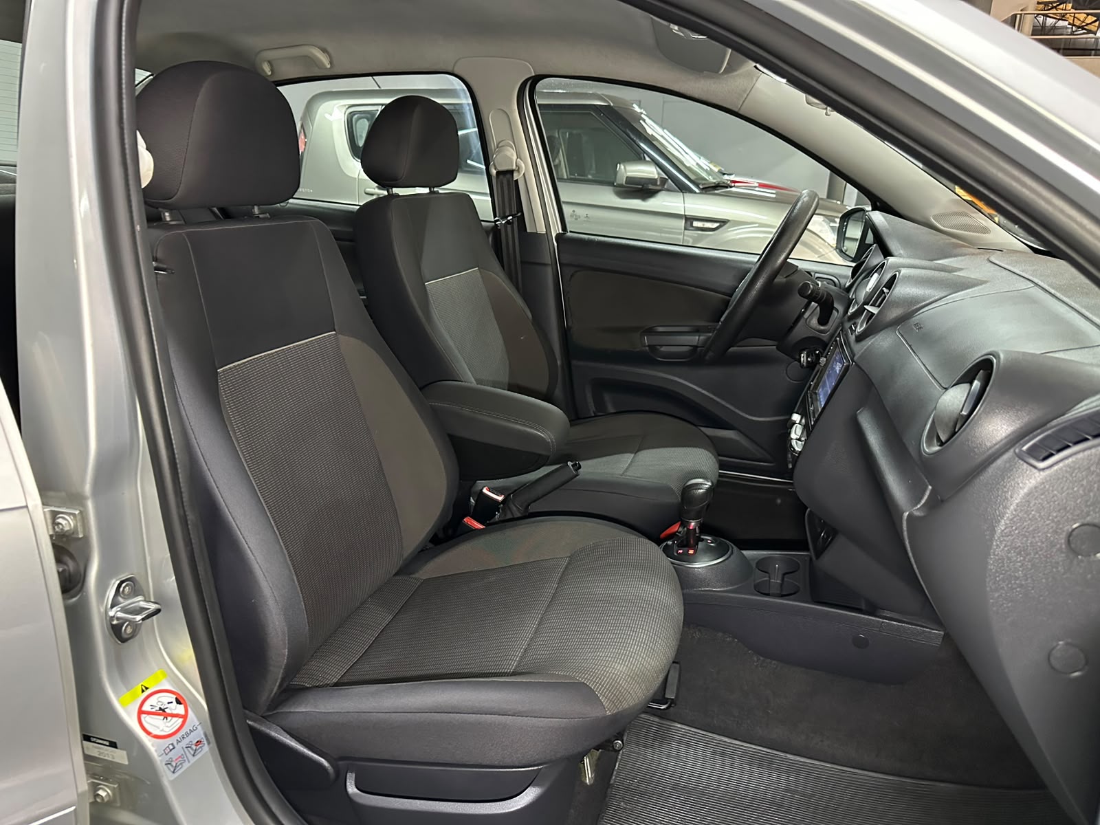 VOLKSWAGEN VOYAGE