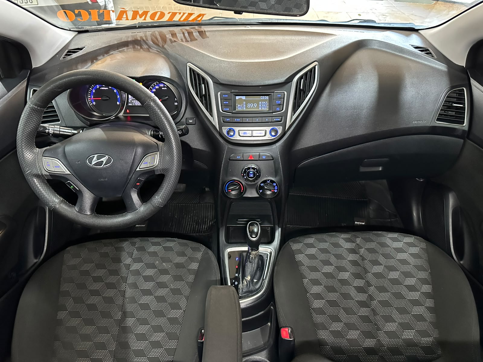 HYUNDAI HB20