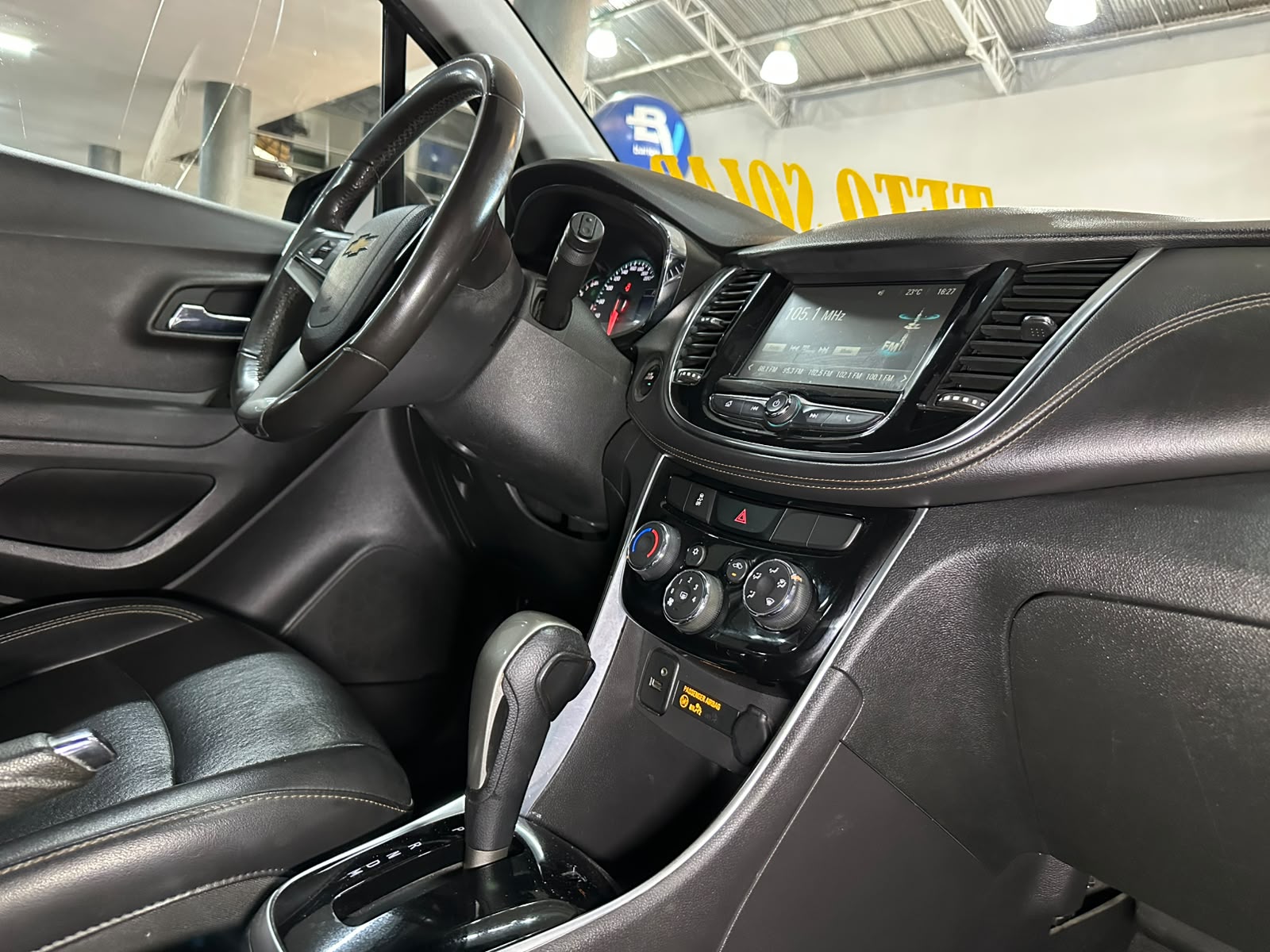 CHEVROLET TRACKER