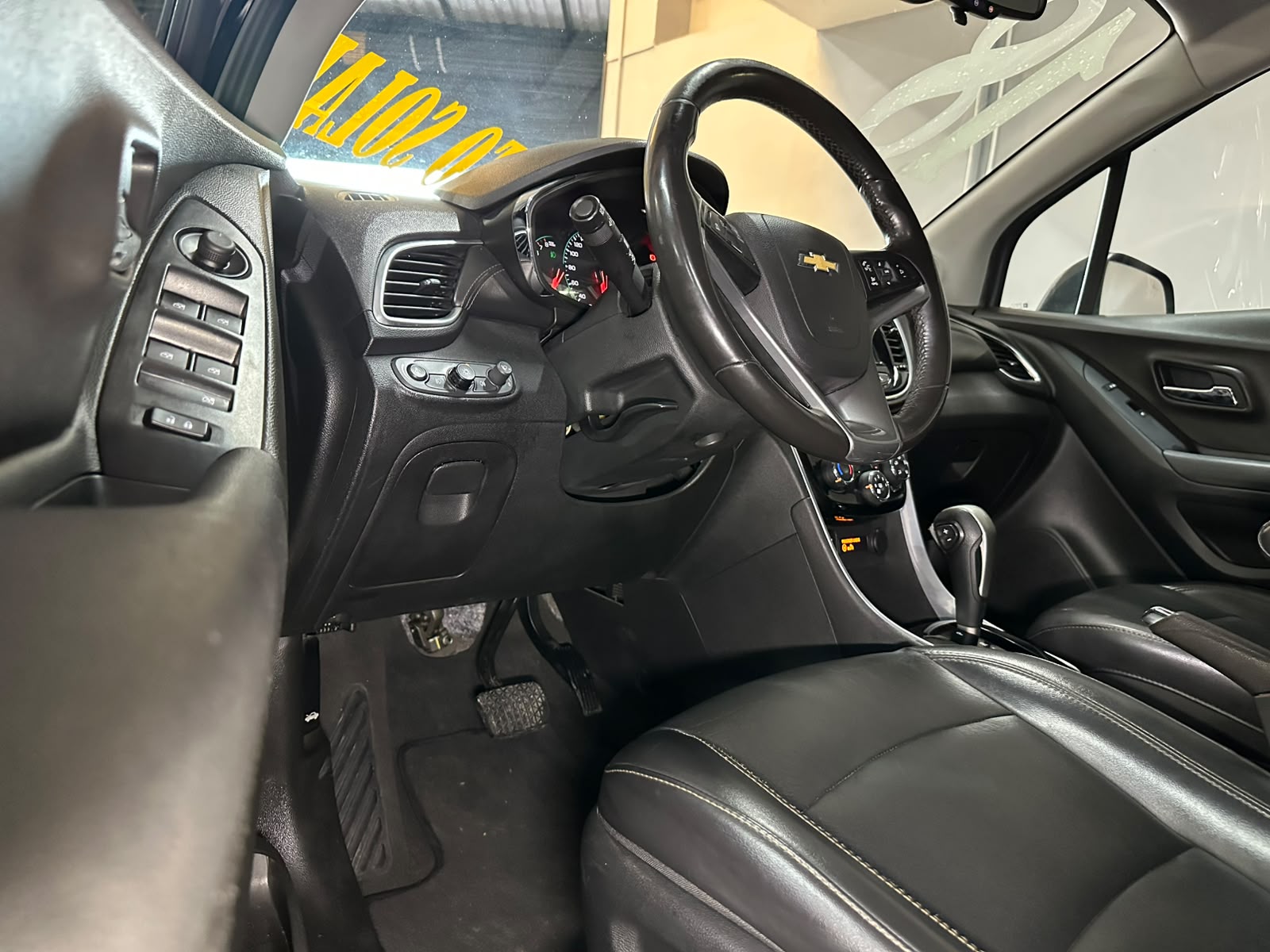 CHEVROLET TRACKER