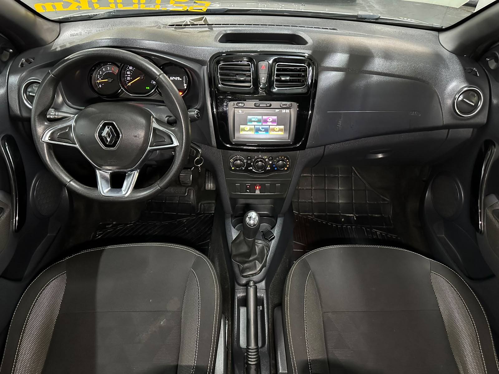 RENAULT SANDERO