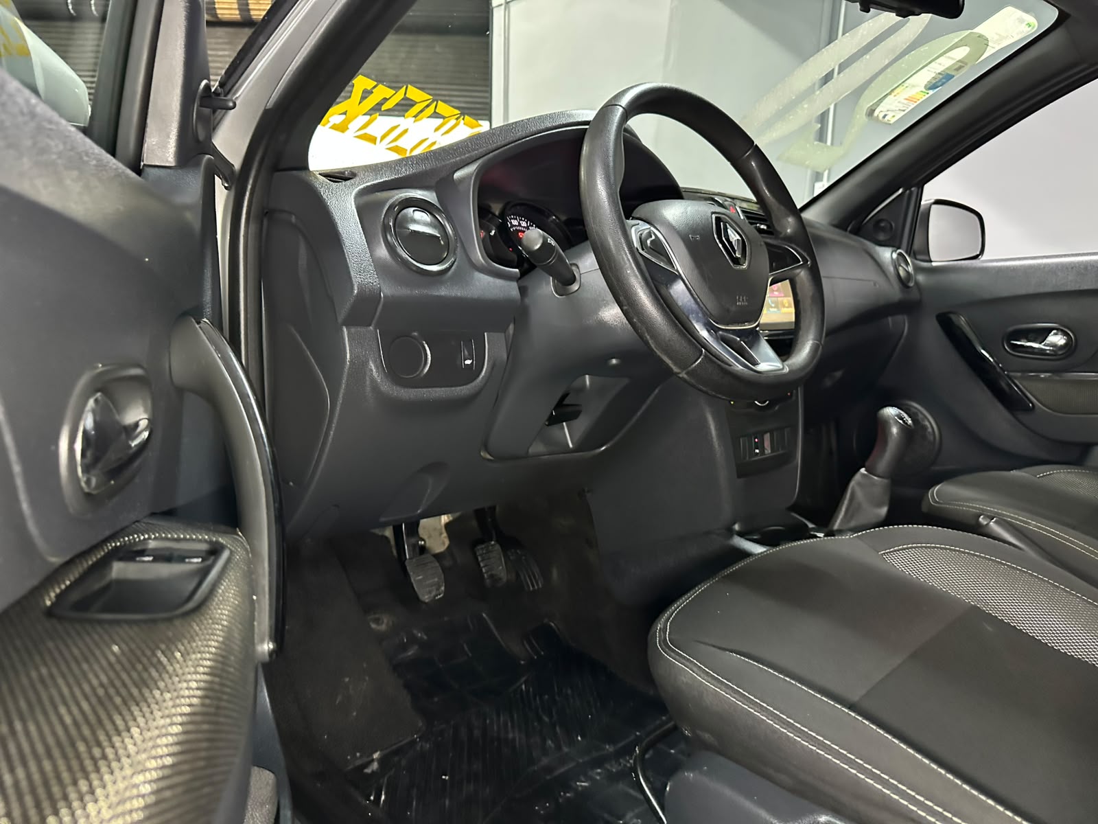 RENAULT SANDERO
