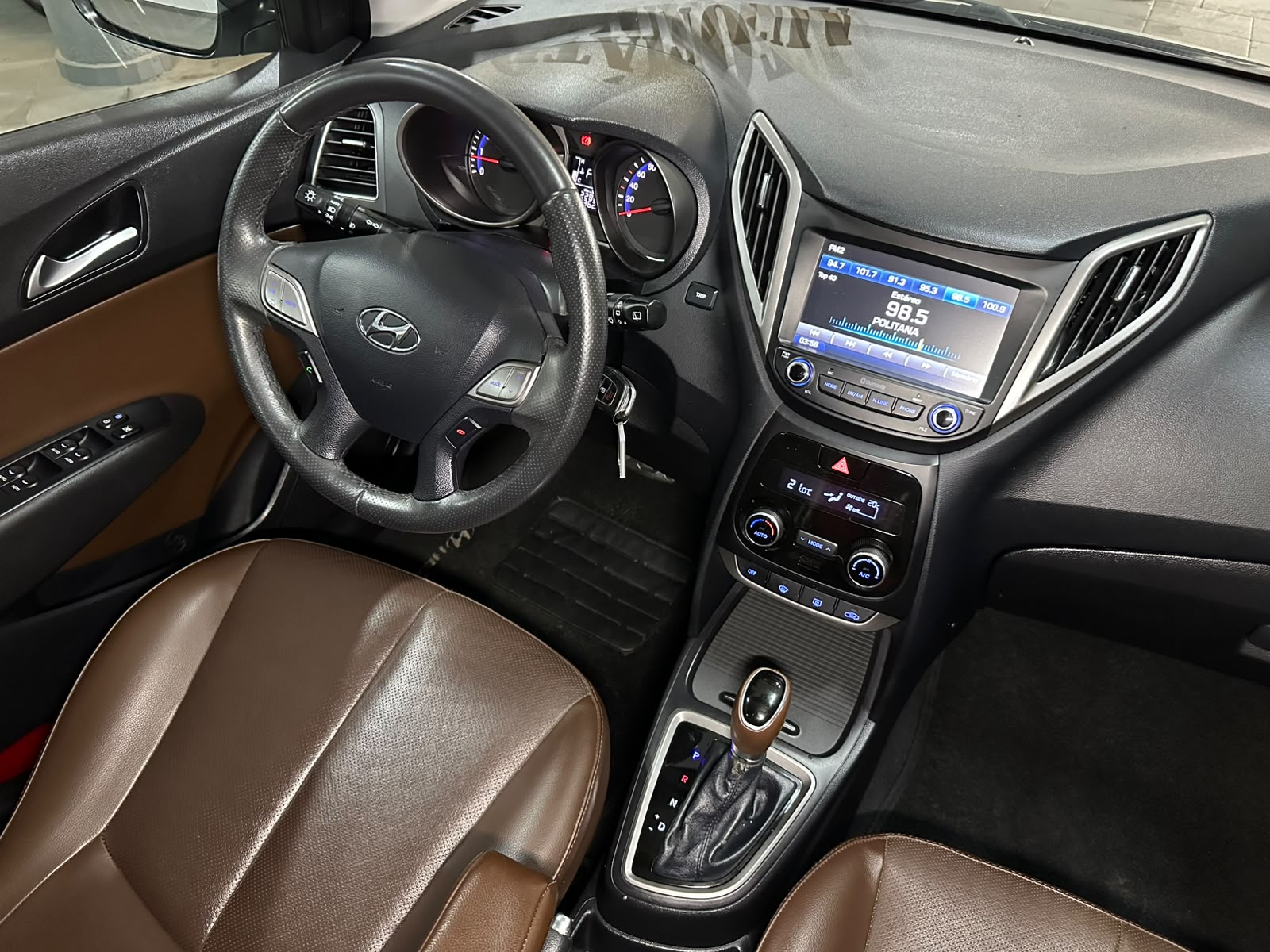 HYUNDAI HB20X