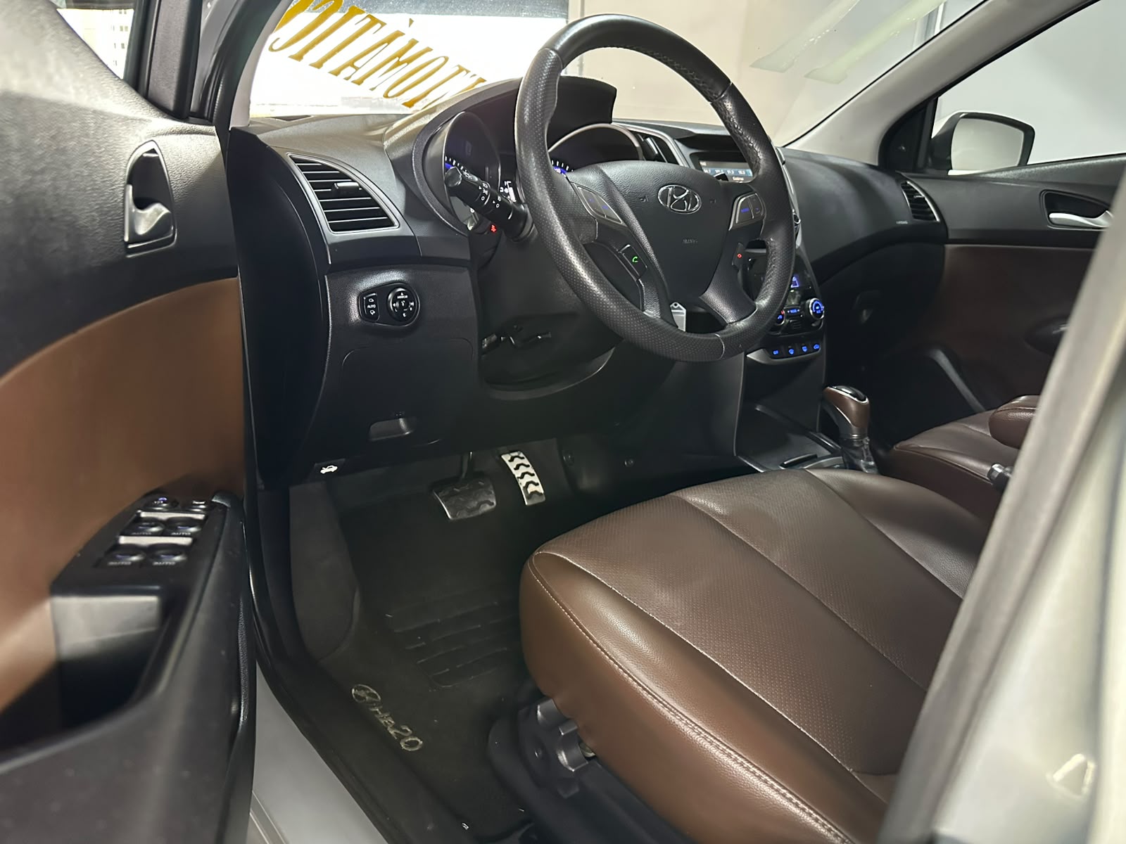 HYUNDAI HB20X