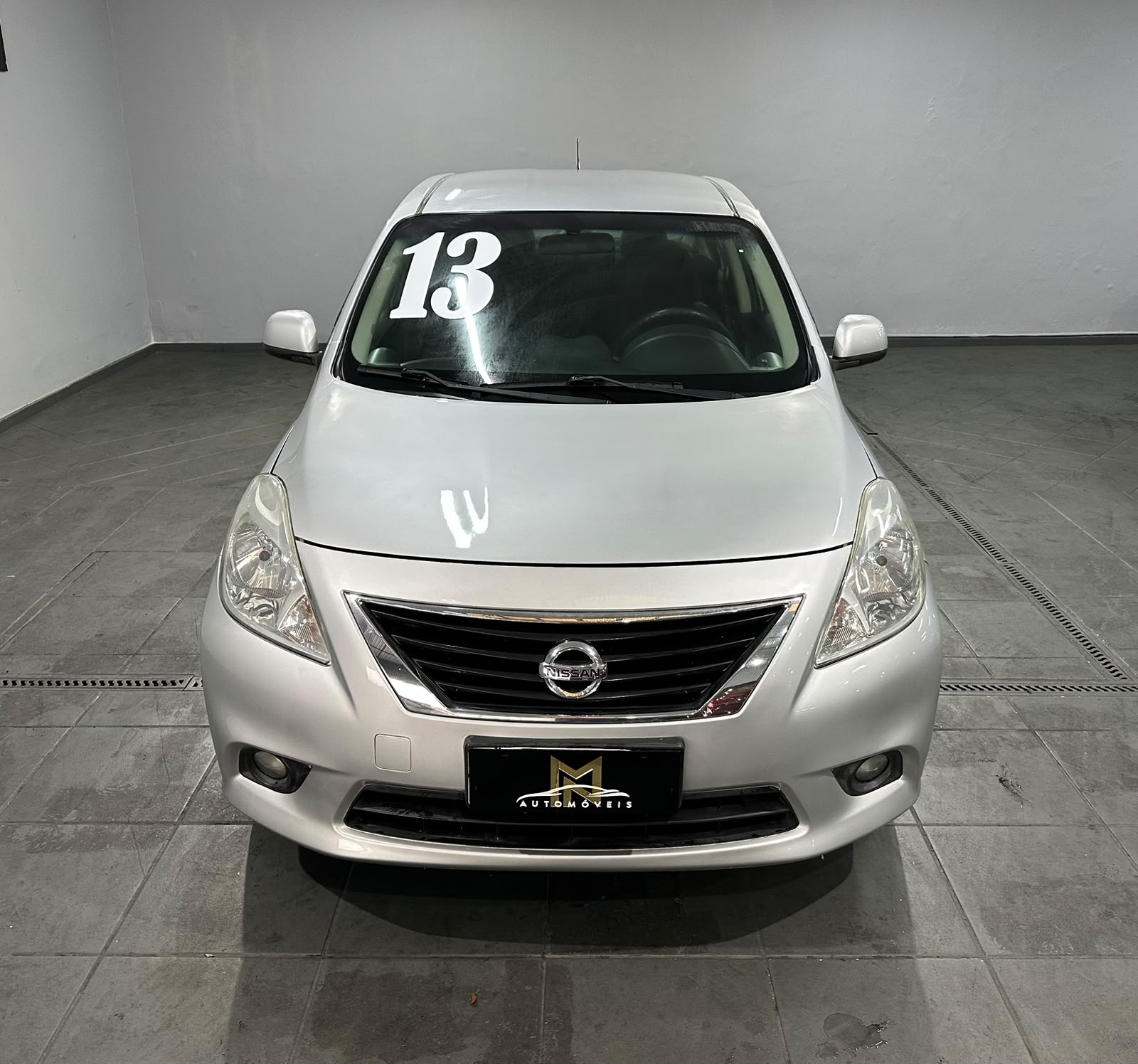 NISSAN VERSA