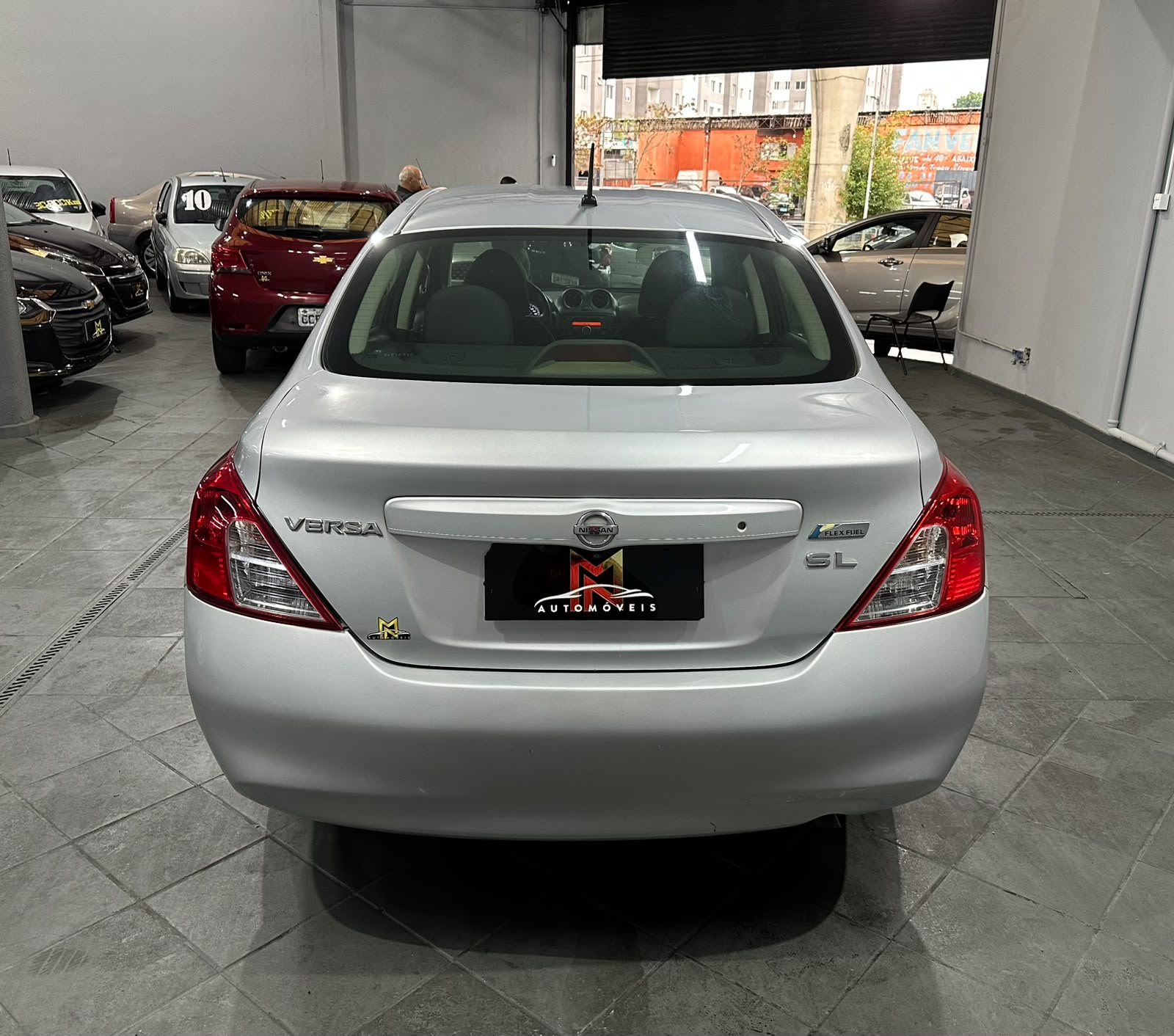 NISSAN VERSA