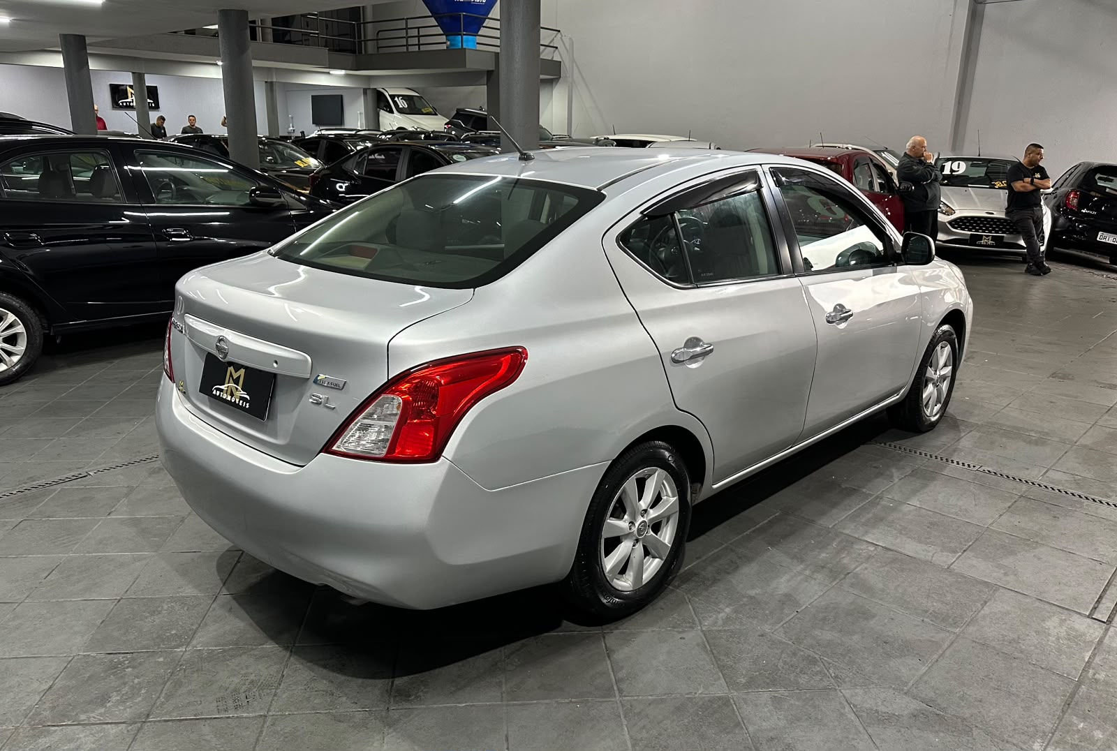 NISSAN VERSA